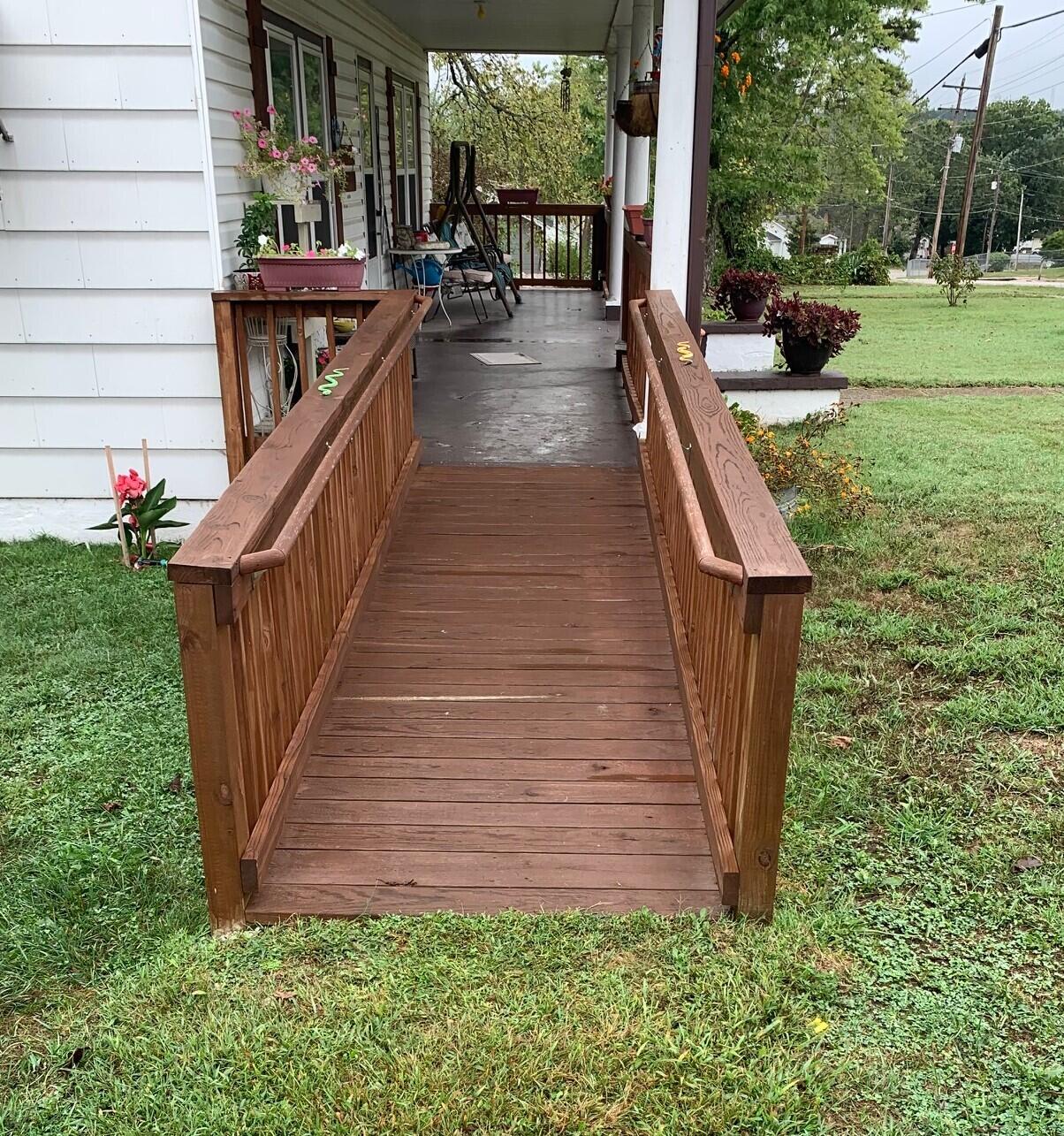 530 West Commercial Street Property Photo 3