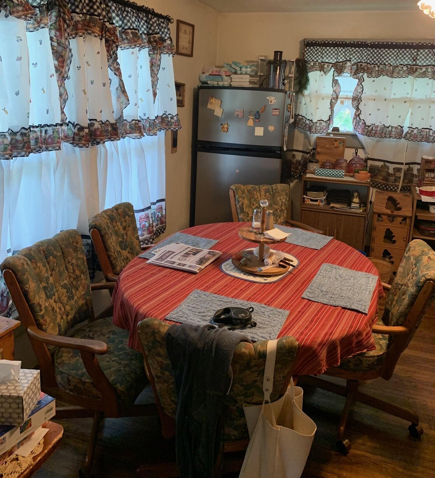 530 West Commercial Street Property Photo 7