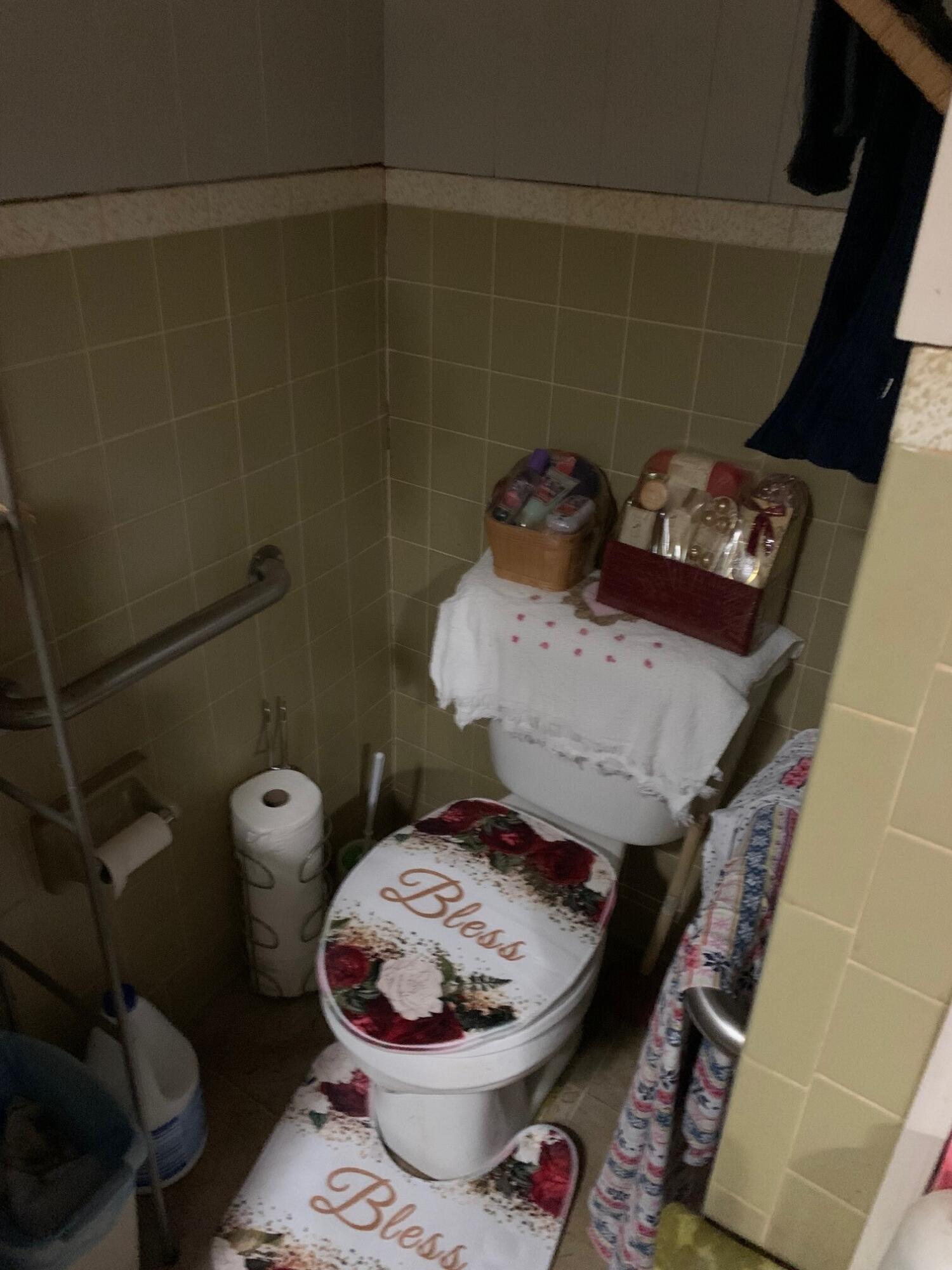 530 West Commercial Street Property Photo 13