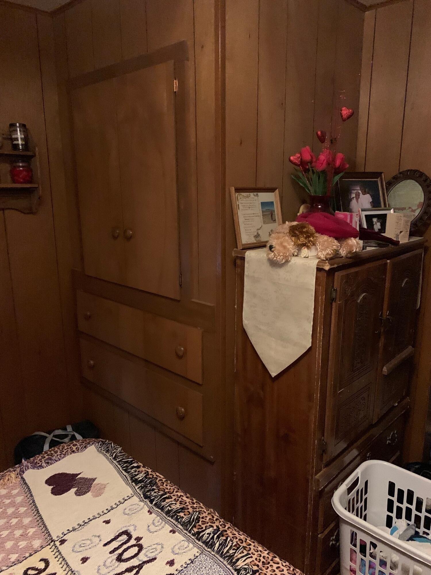 530 West Commercial Street Property Photo 18