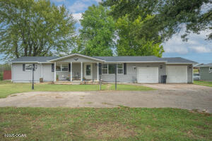 15825 Hammer Road Property Photo 1