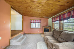 15825 Hammer Road Property Photo 15