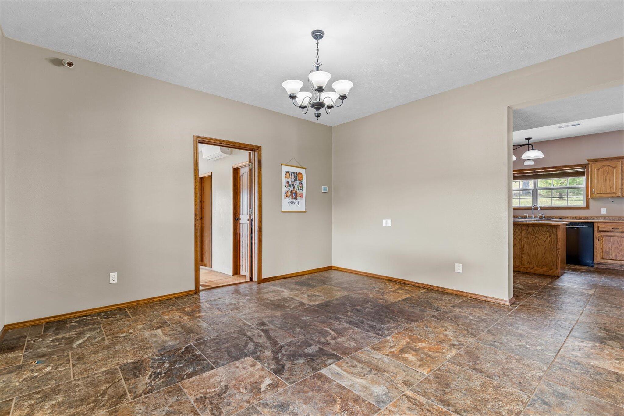 1995 Corder Pass Road Property Photo 6