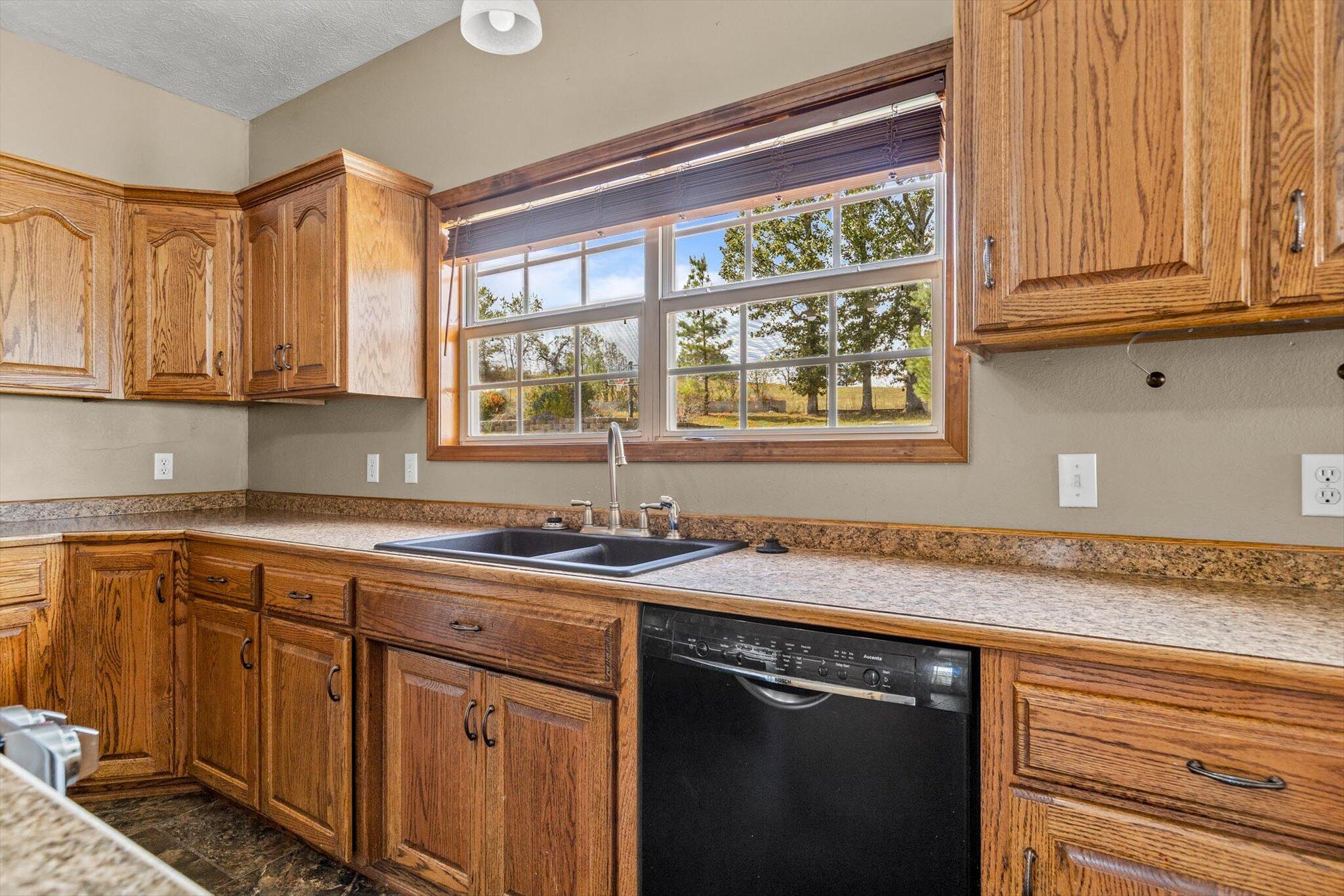 1995 Corder Pass Road Property Photo 13