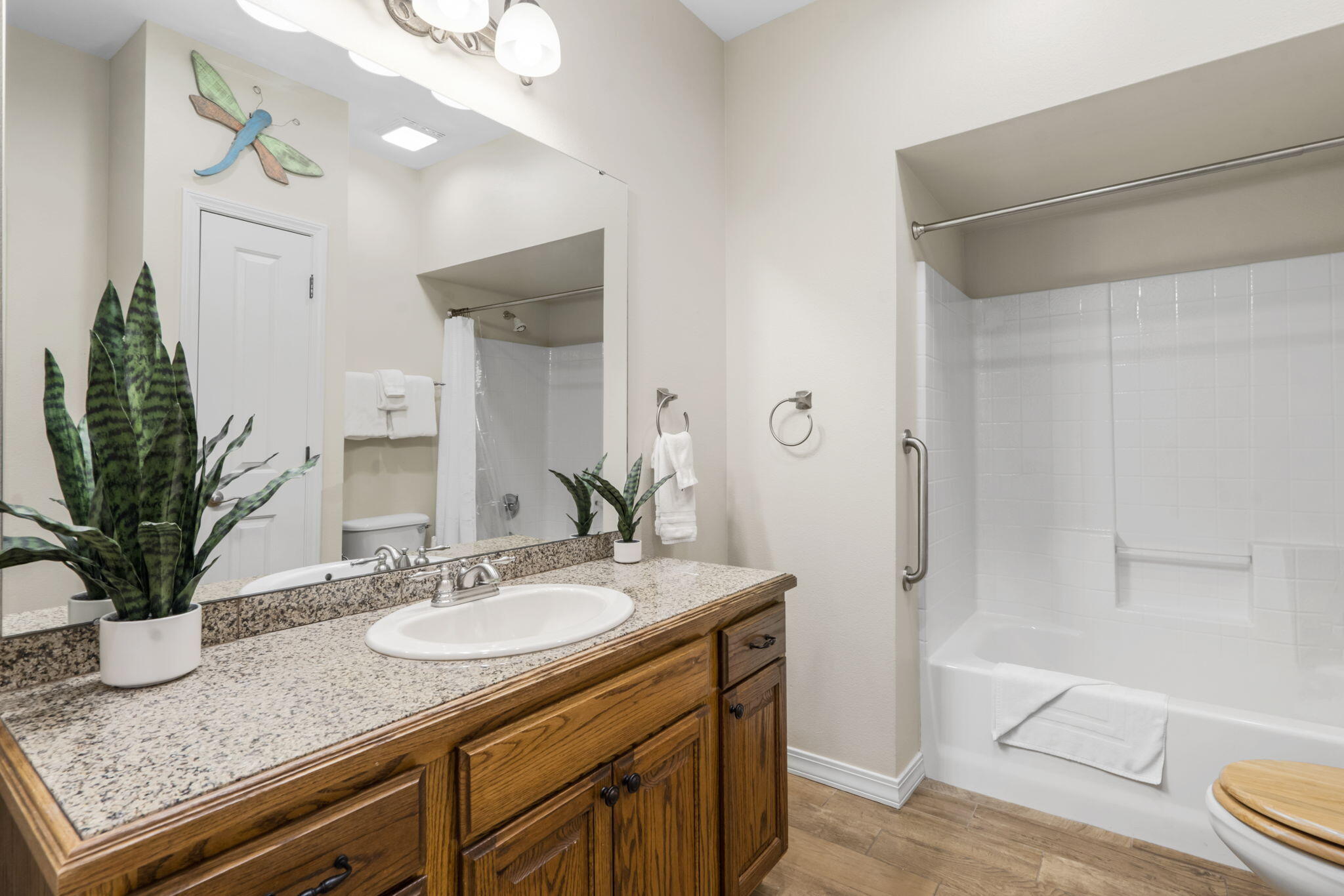 720 Emerald Pointe Drive 3 Property Photo 10