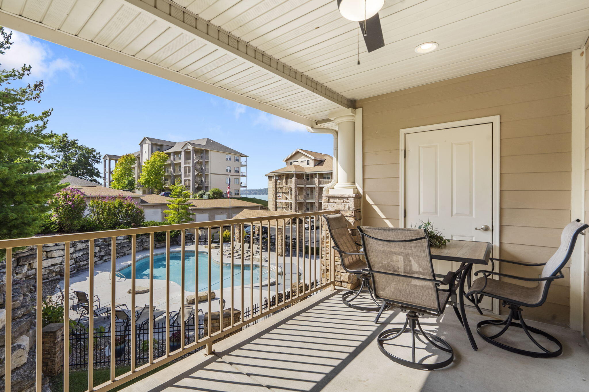 720 Emerald Pointe Drive 3 Property Photo 17