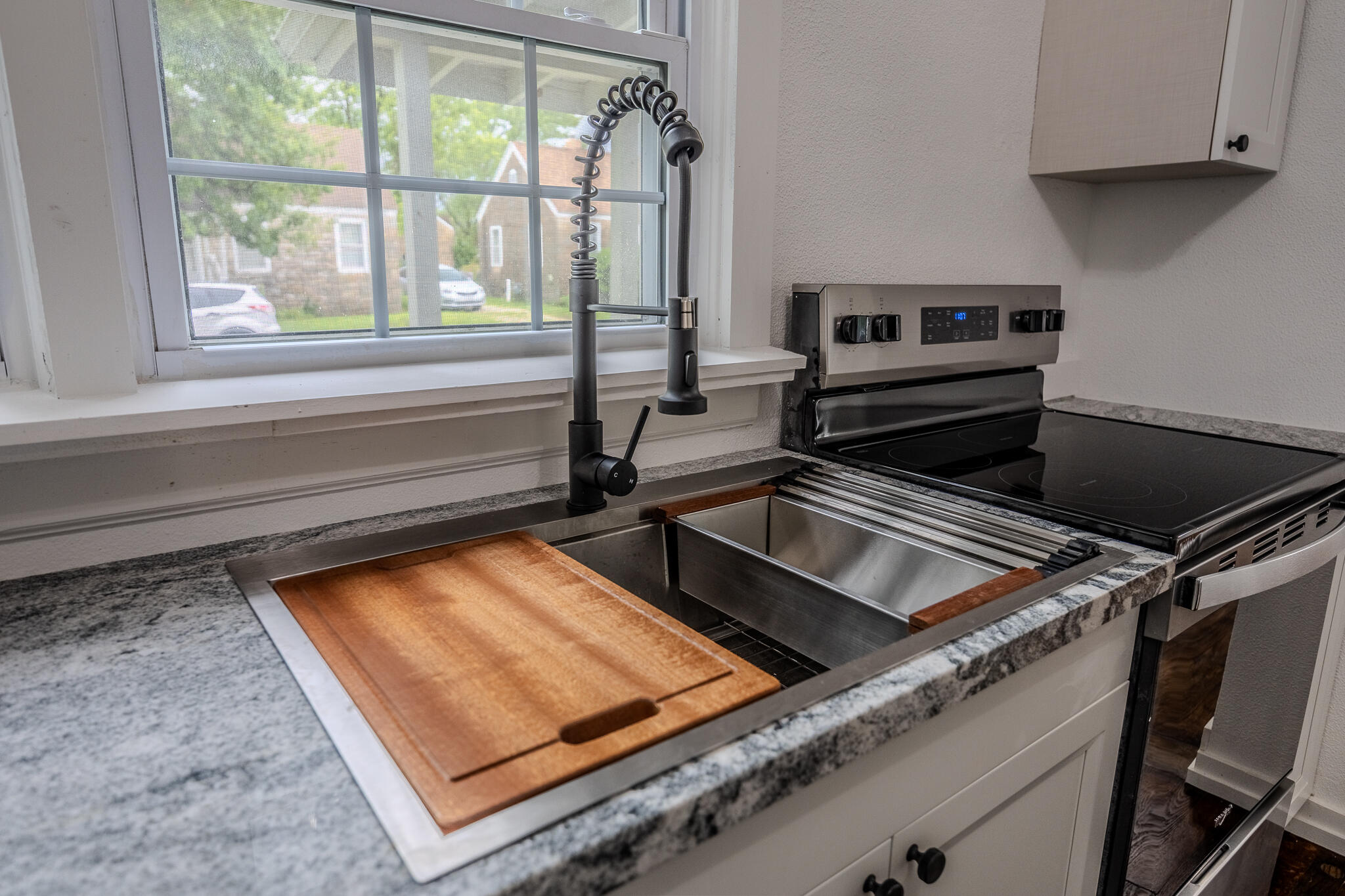 207 North Forest Avenue Property Photo 12