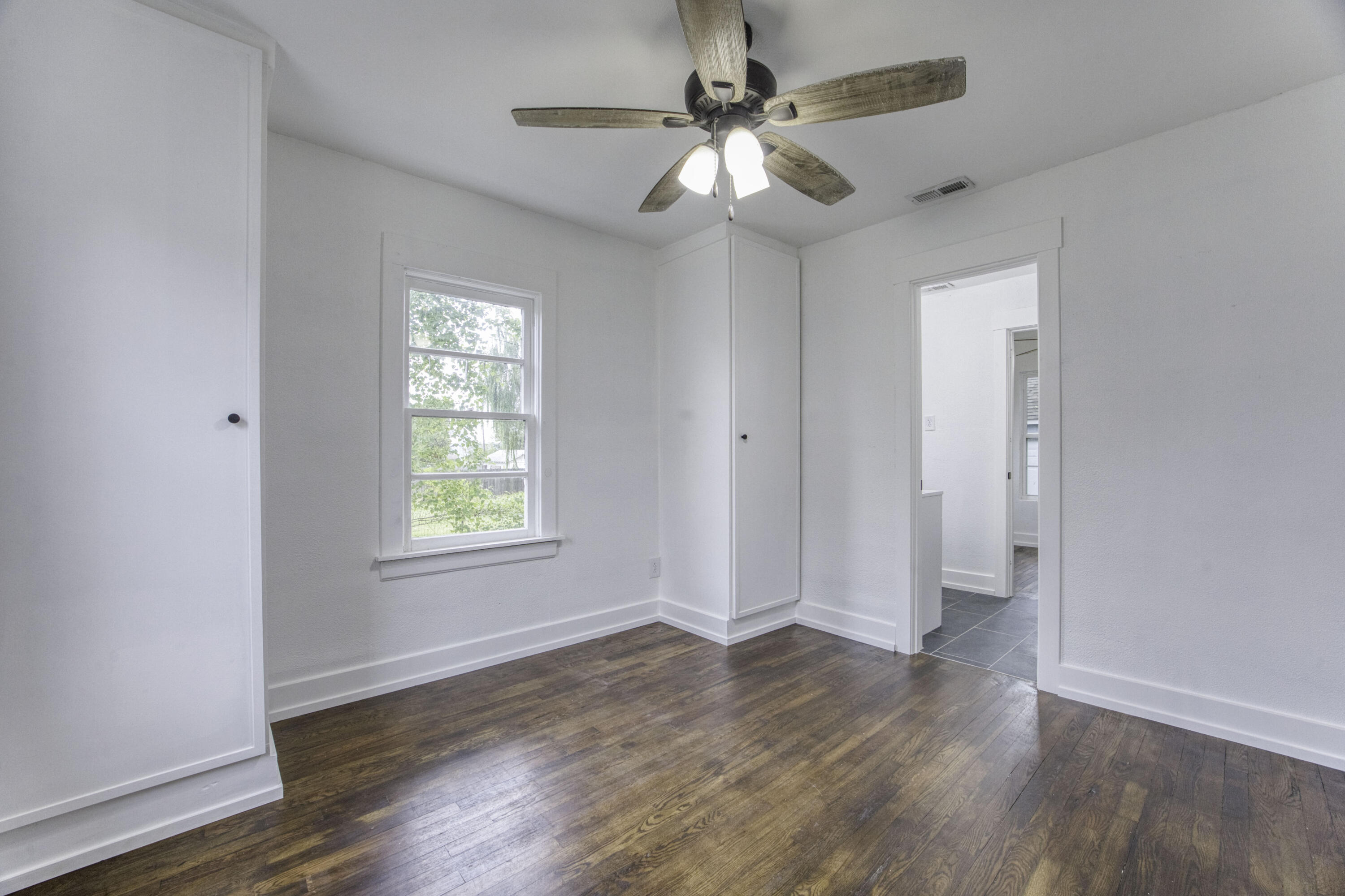 207 North Forest Avenue Property Photo 16