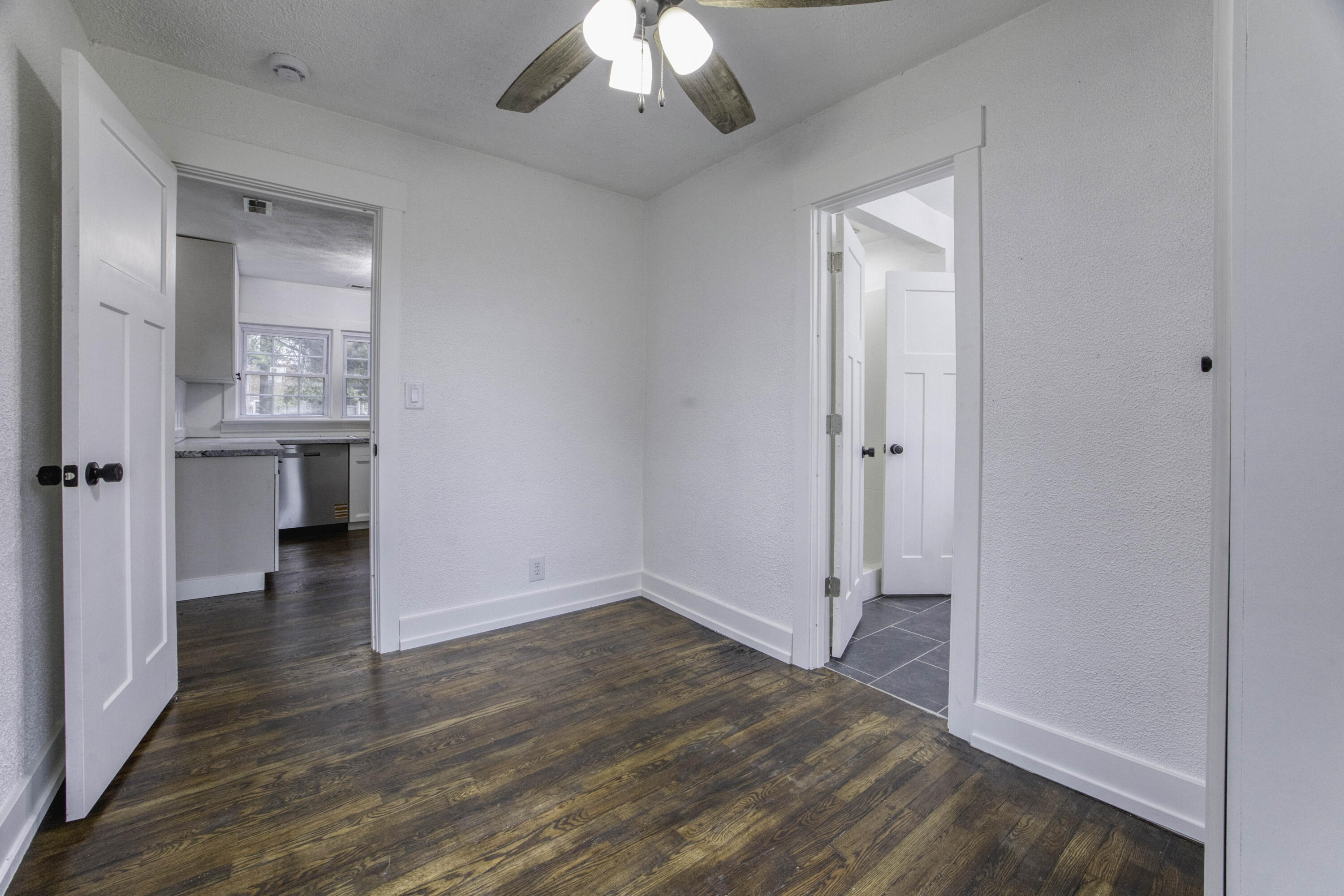 207 North Forest Avenue Property Photo 20