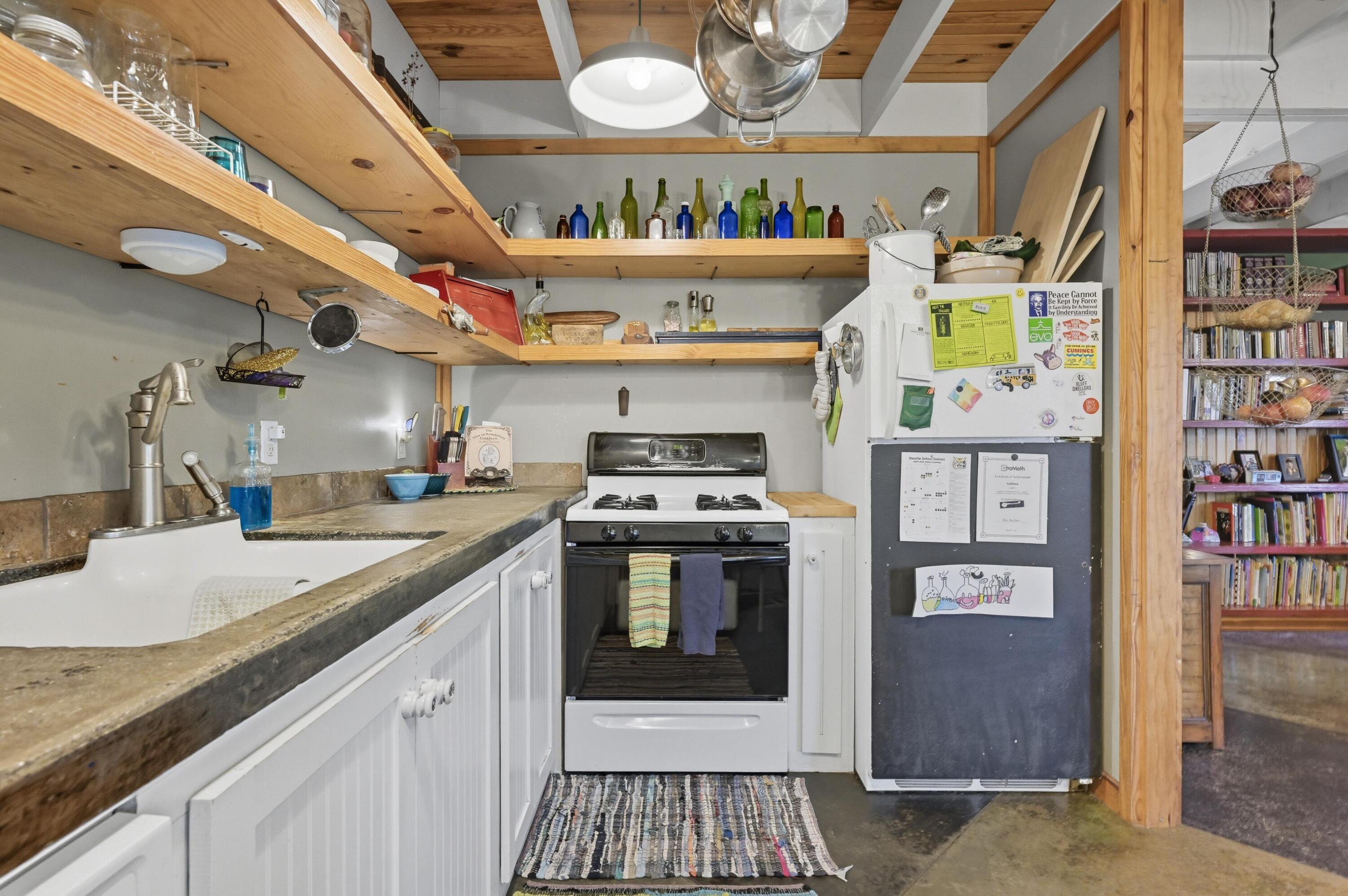 108 North Janice Street Property Photo 10