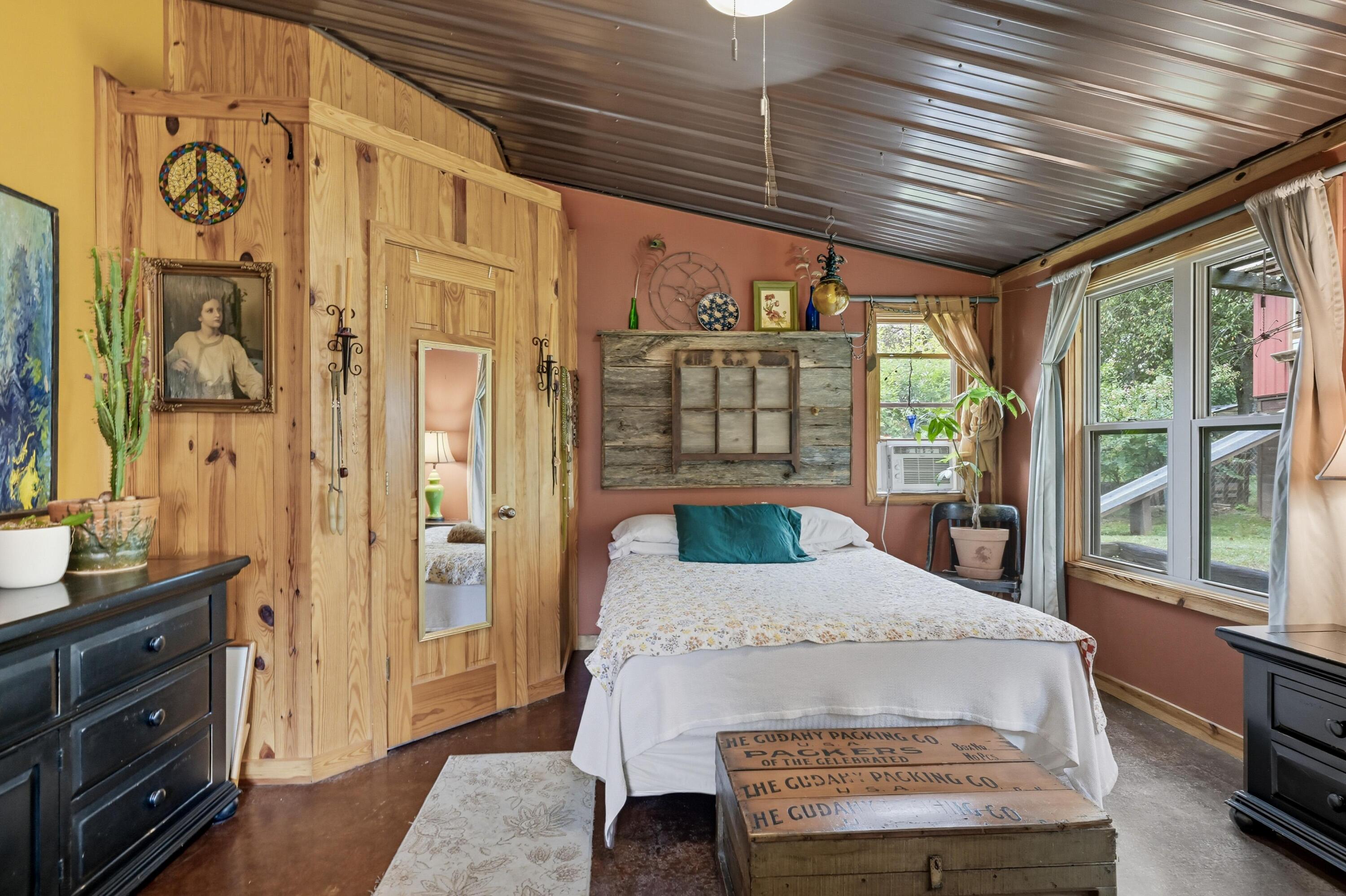 108 North Janice Street Property Photo 13