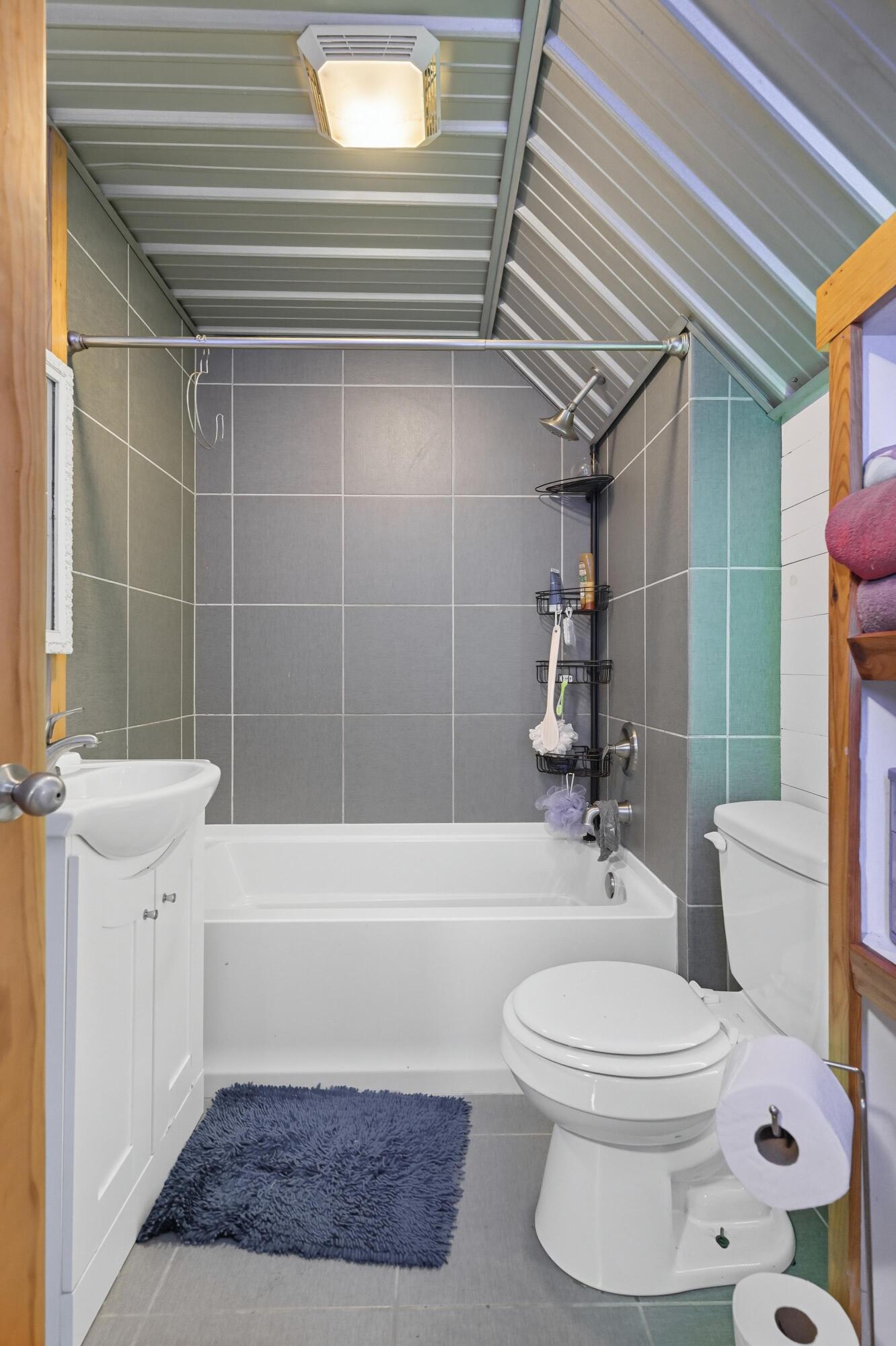 108 North Janice Street Property Photo 24