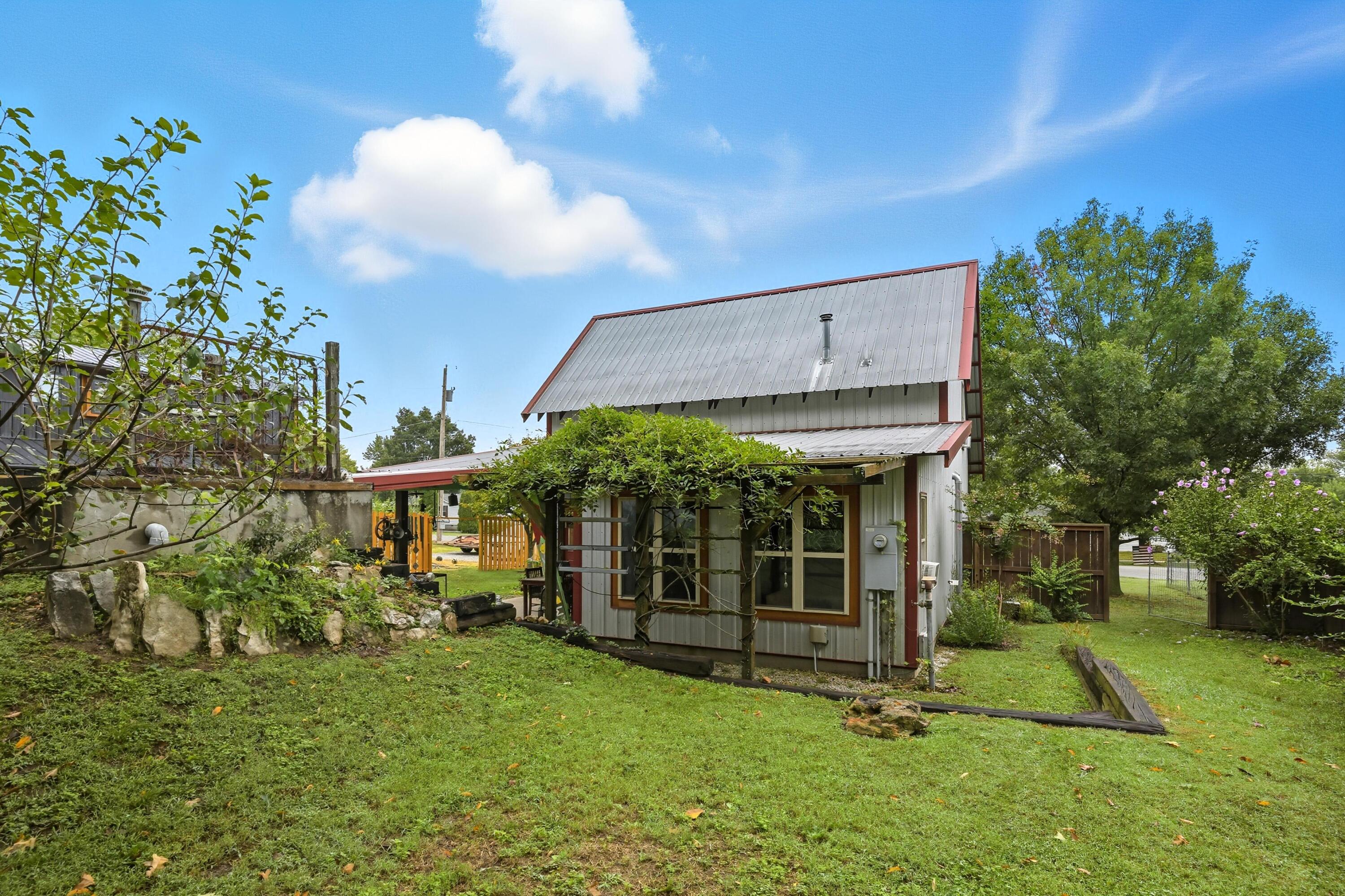 108 North Janice Street Property Photo 33