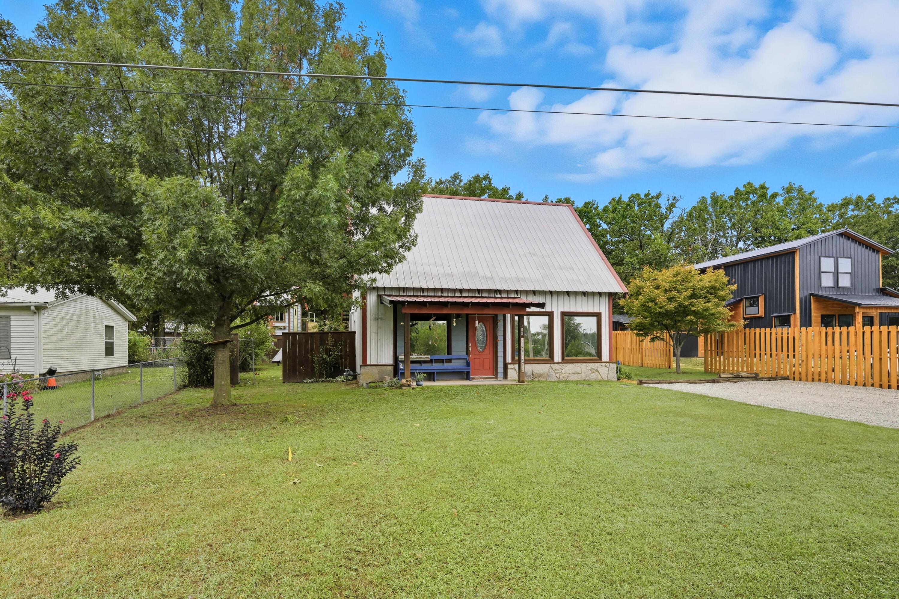 108 North Janice Street Property Photo 34