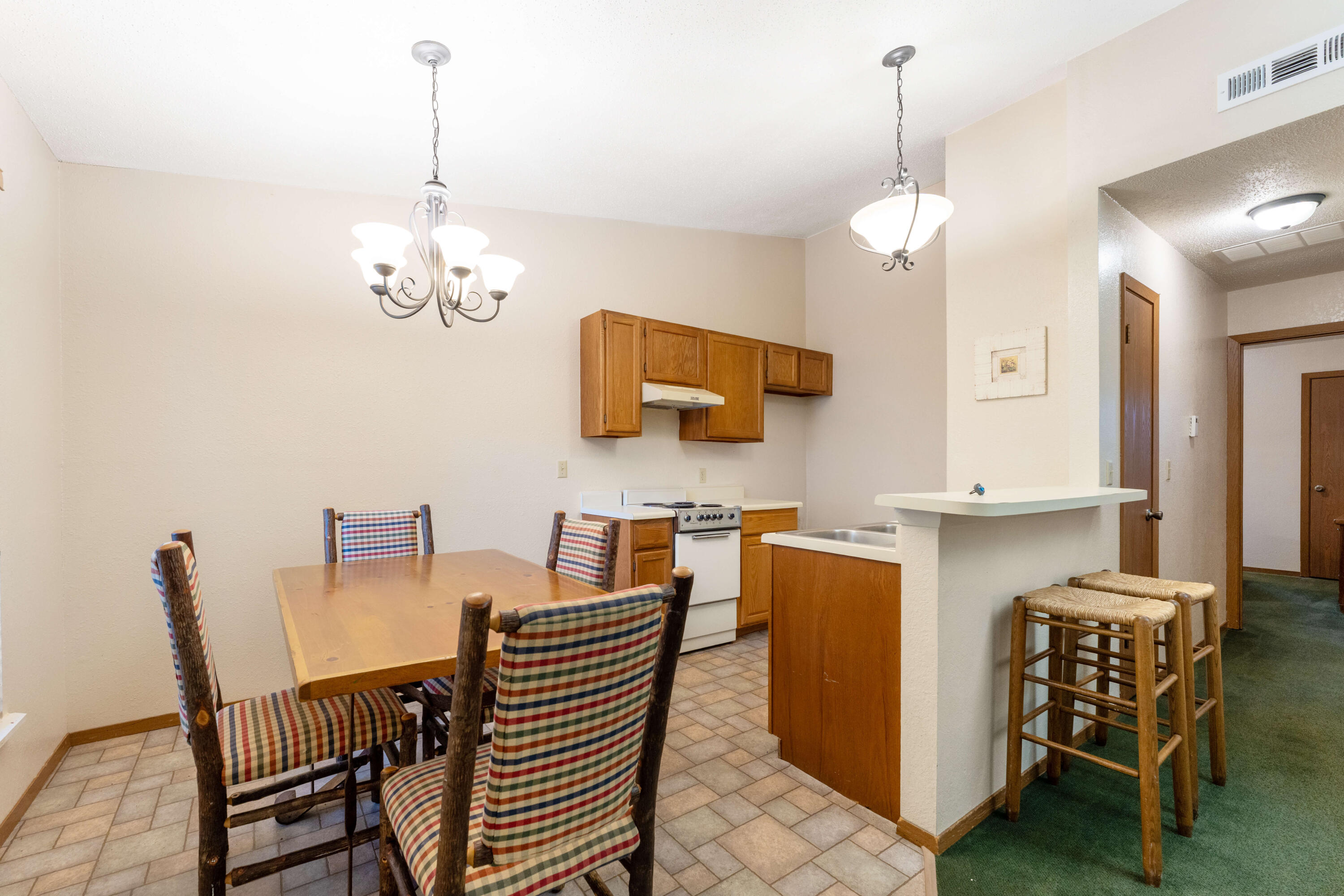 541 Ozark Mountain Resort Drive Property Photo 9