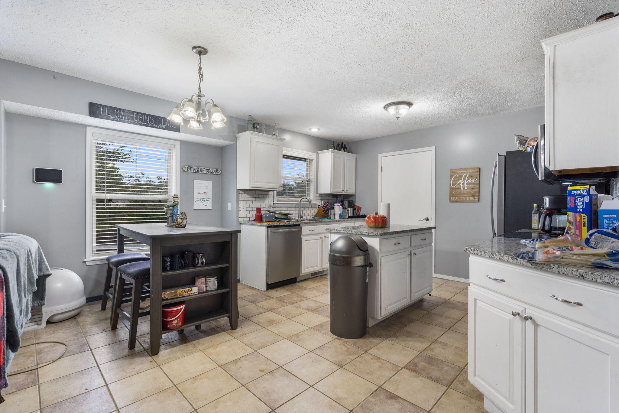 5333 South Honeysuckle Lane Property Photo 5