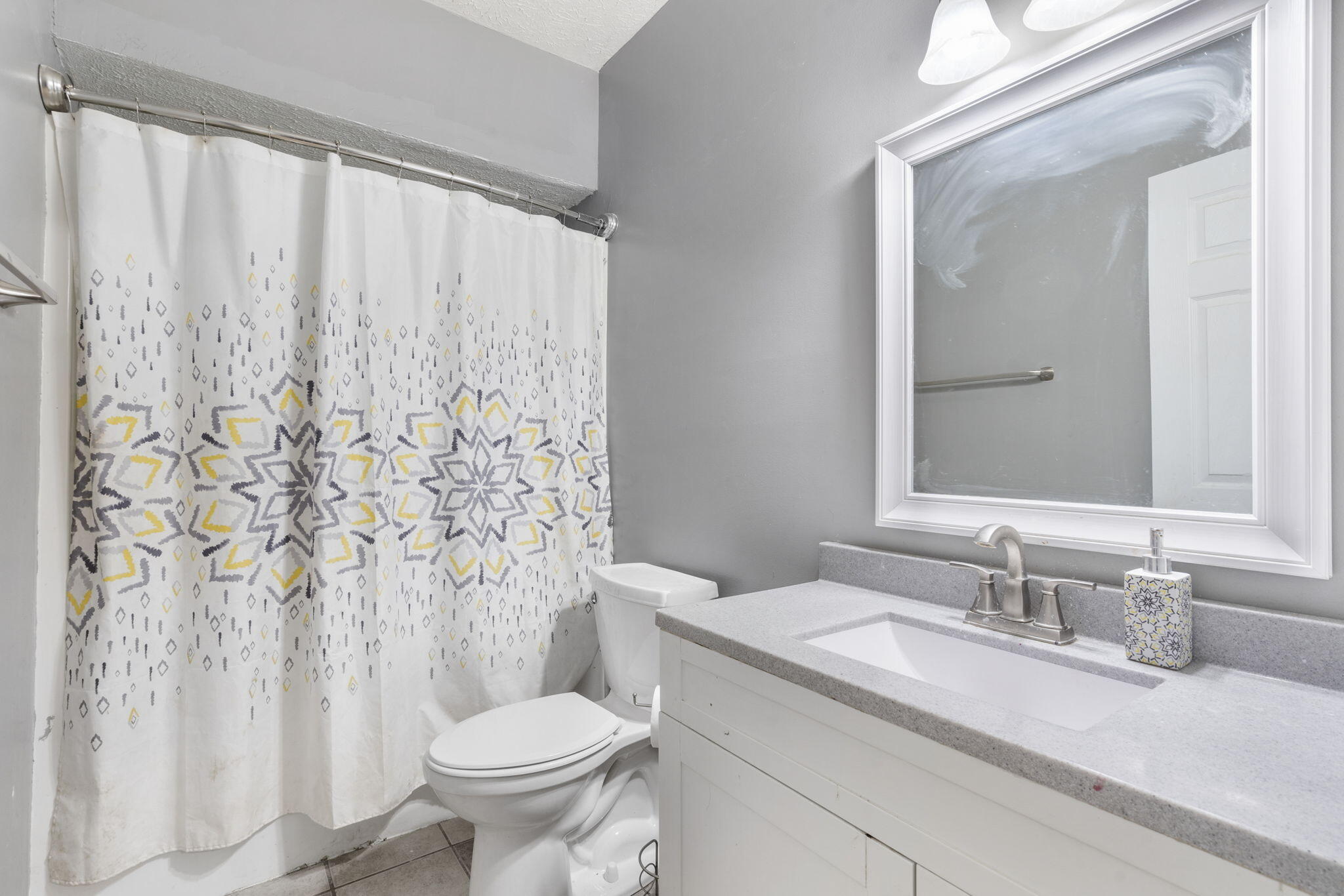 5333 South Honeysuckle Lane Property Photo 9