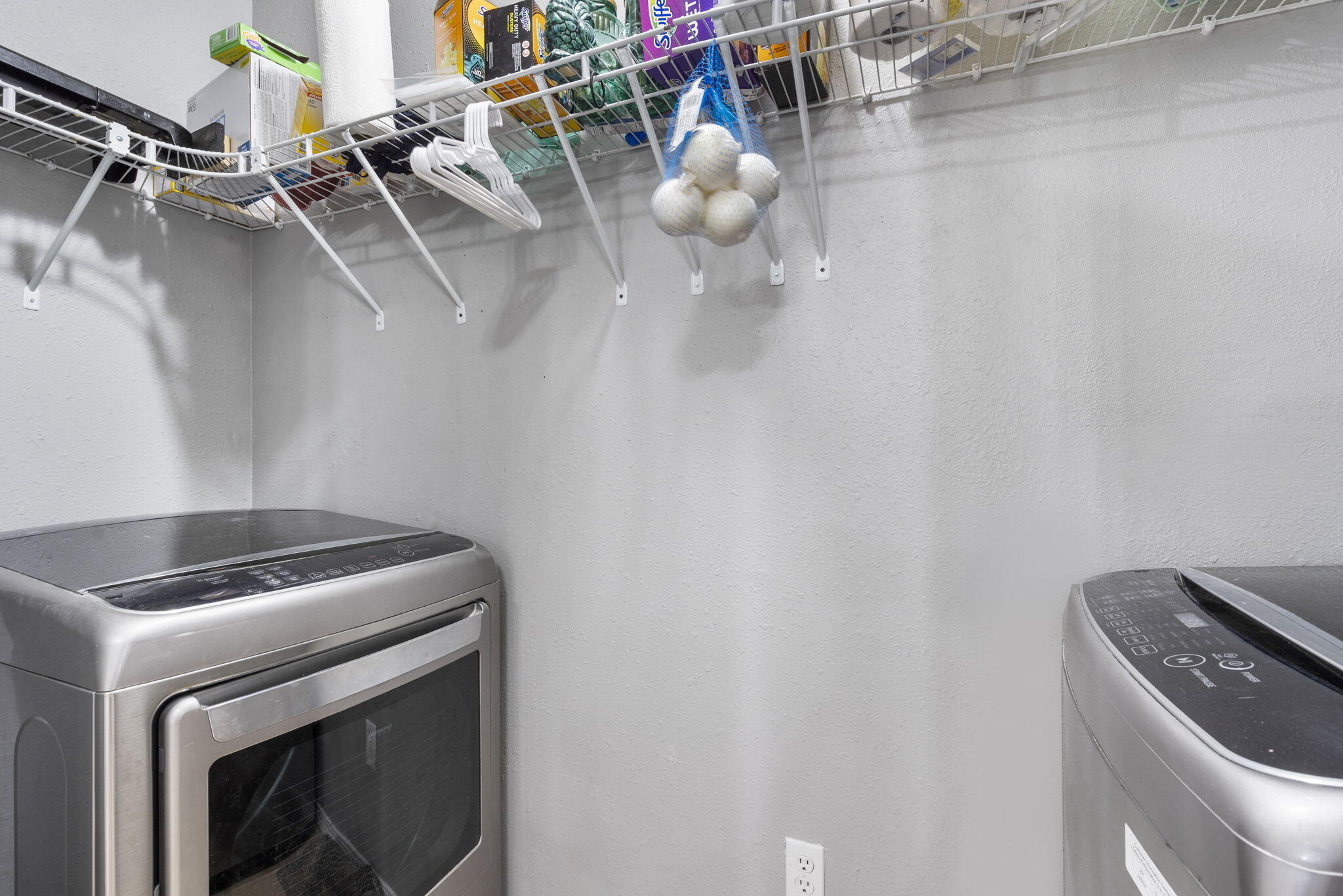 5333 South Honeysuckle Lane Property Photo 10