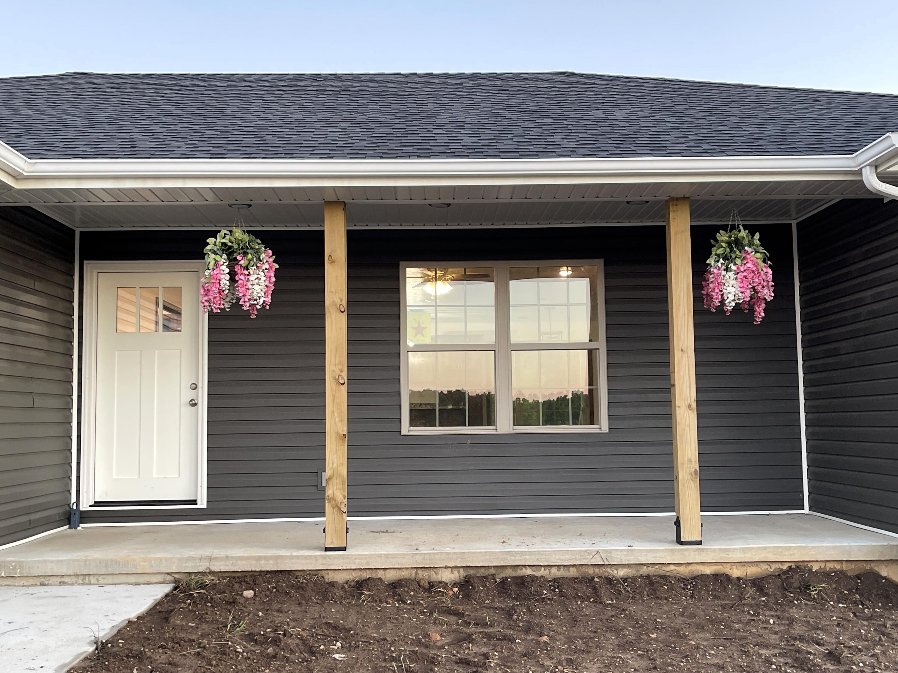 128 Somerset Road Property Photo 2