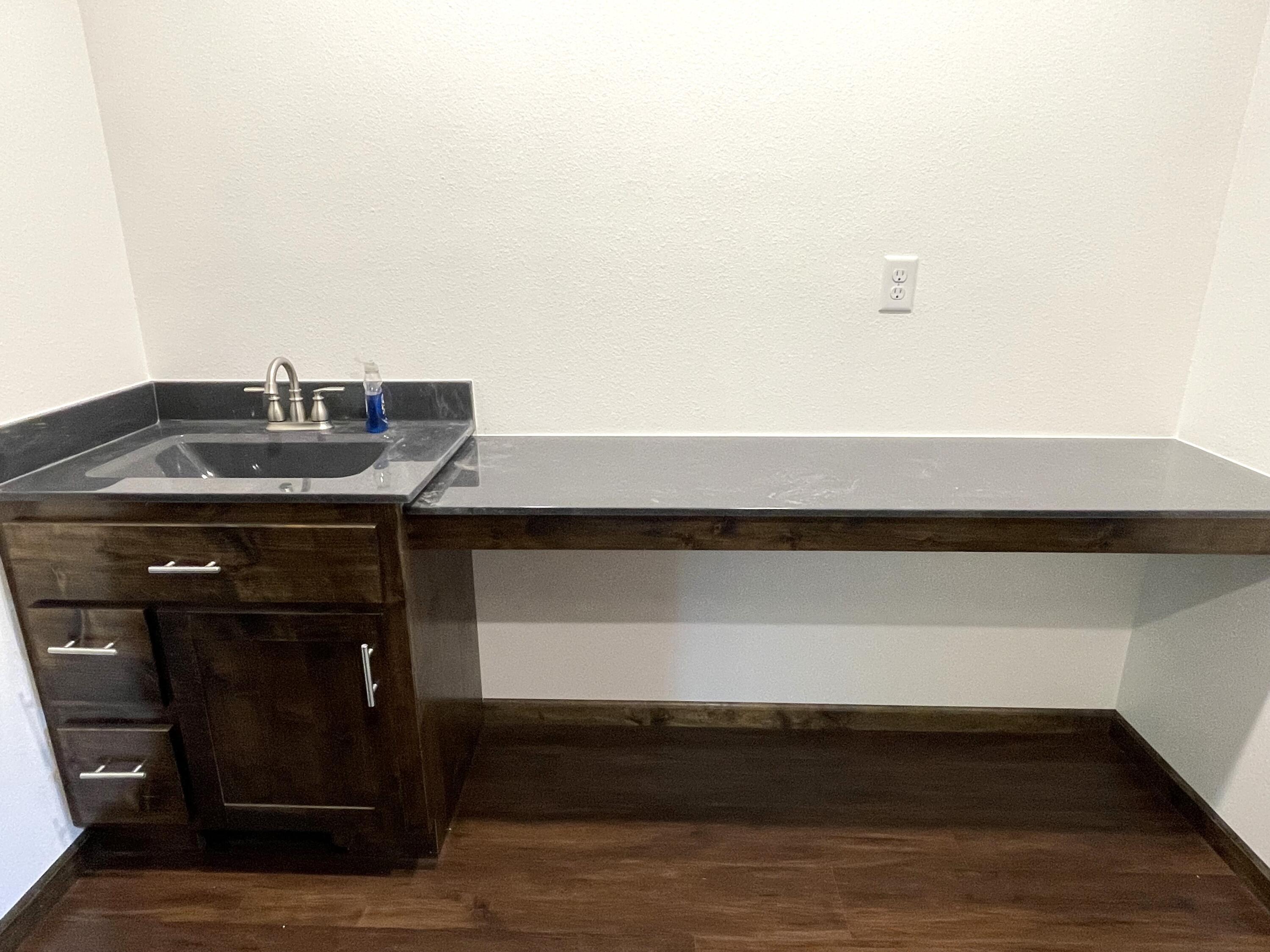 128 Somerset Road Property Photo 24