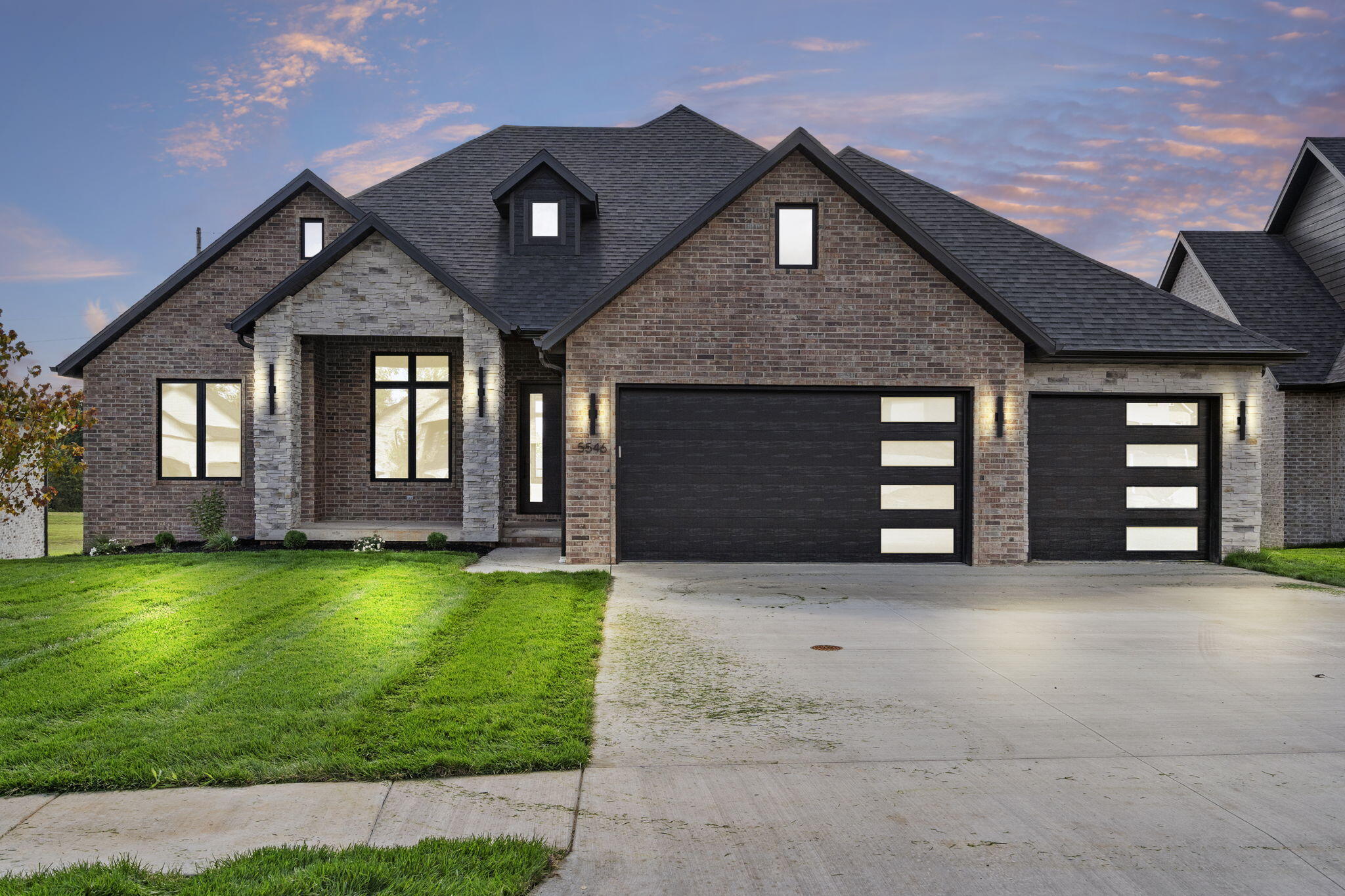 5546 East Cavalcade Lane Property Photo 1