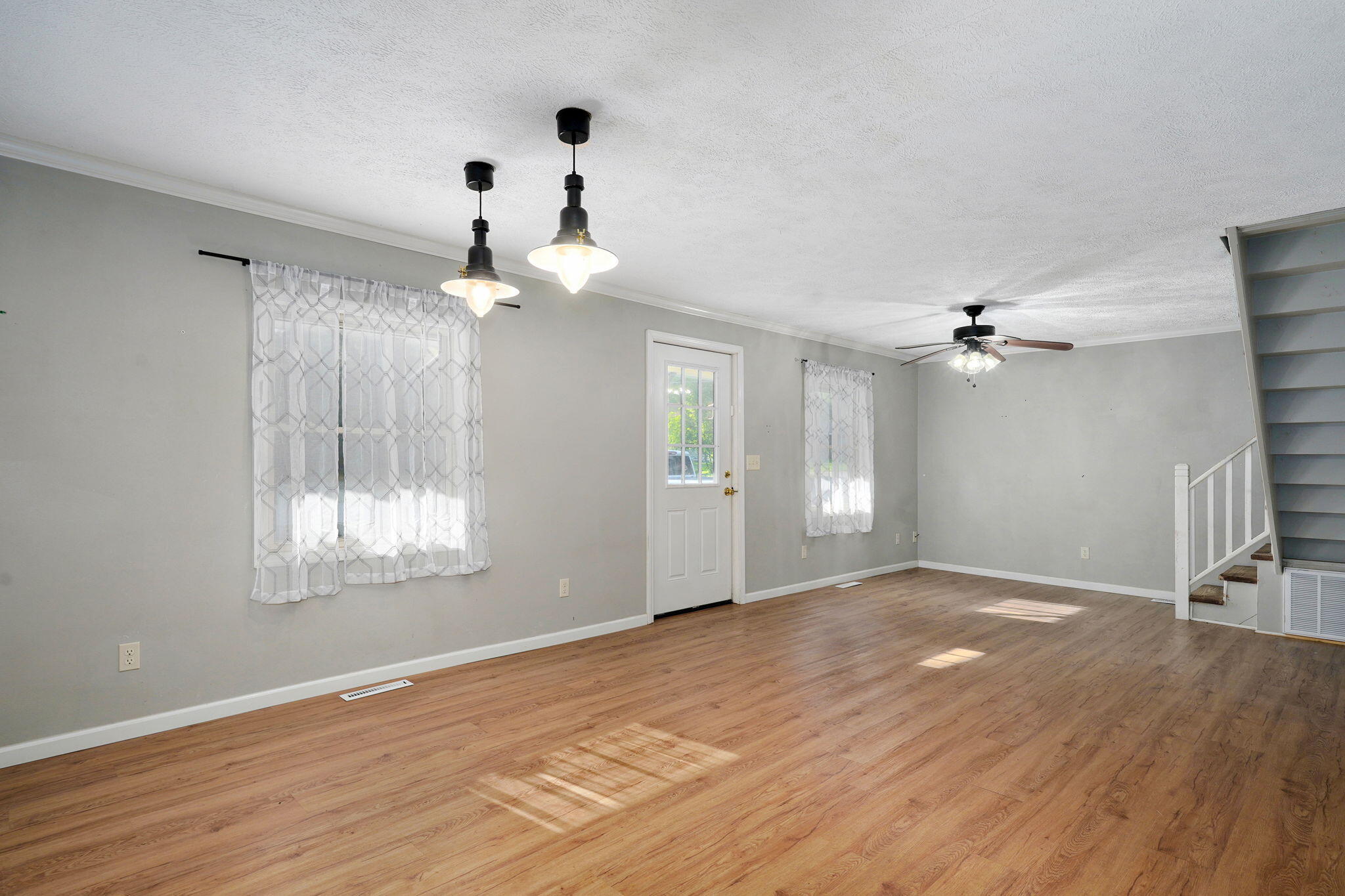 533 North Main Street Property Photo 7