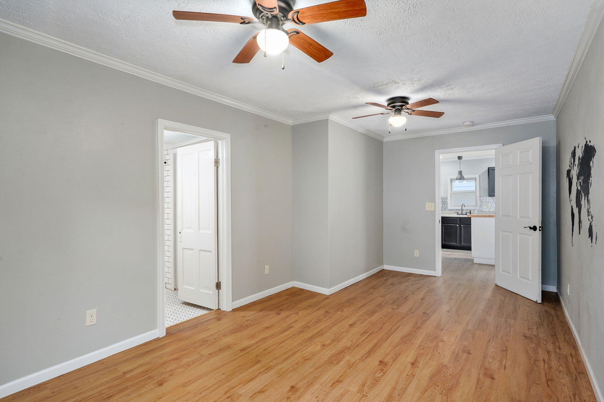 533 North Main Street Property Photo 12