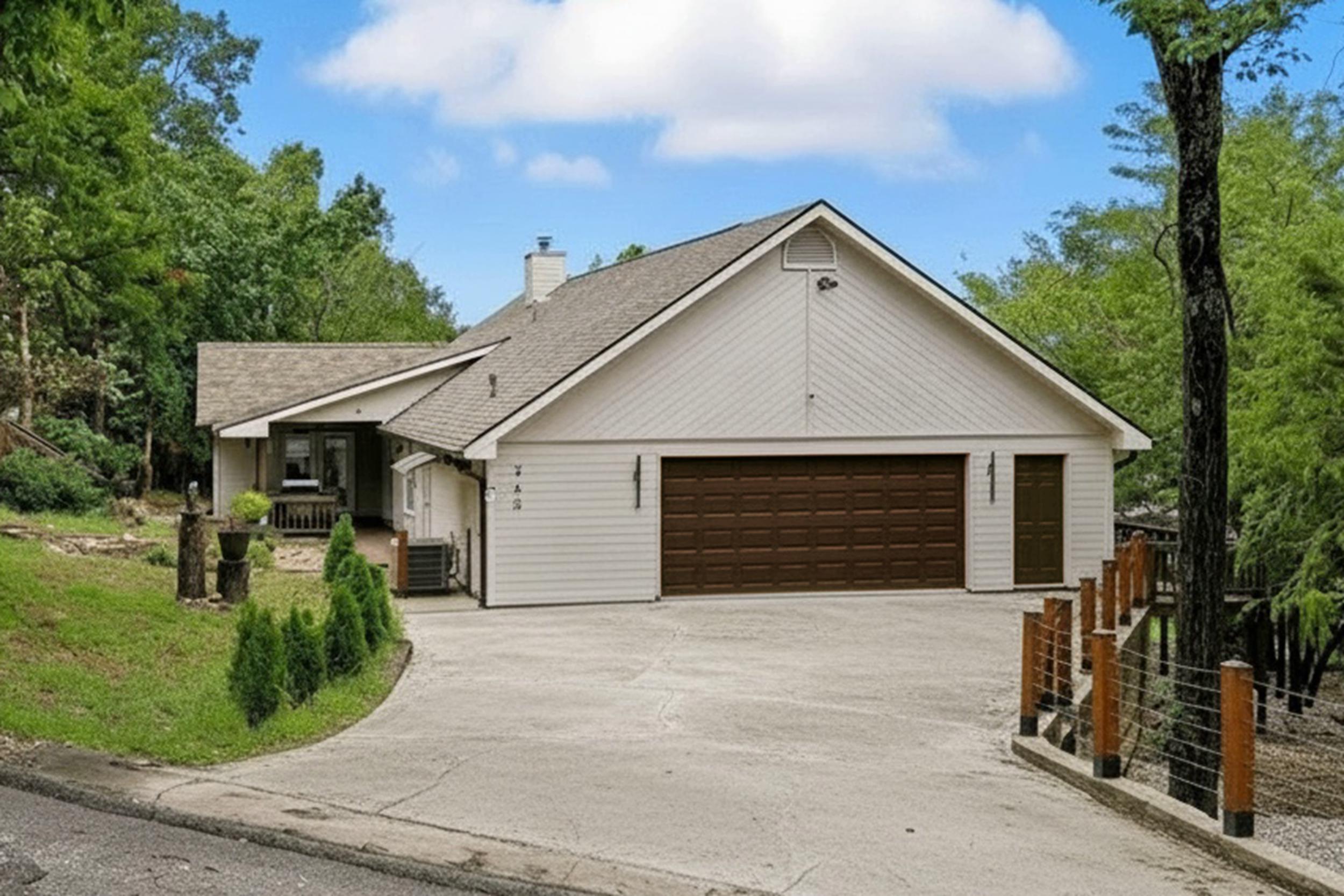 365 Plaza Drive Property Photo 4