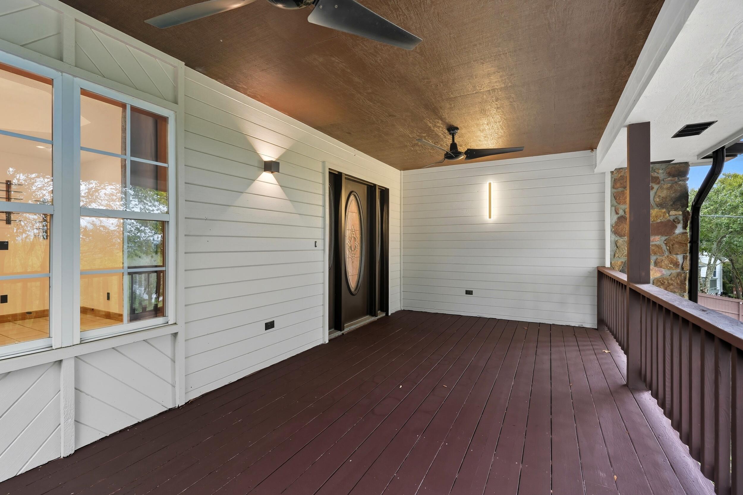 365 Plaza Drive Property Photo 6