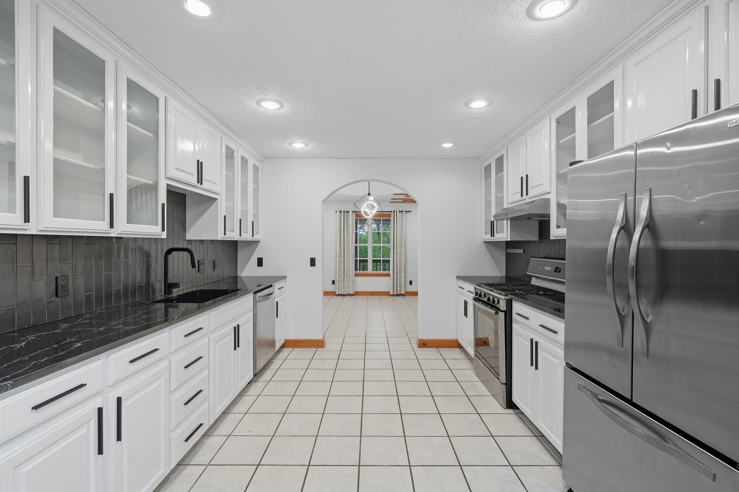 365 Plaza Drive Property Photo 13