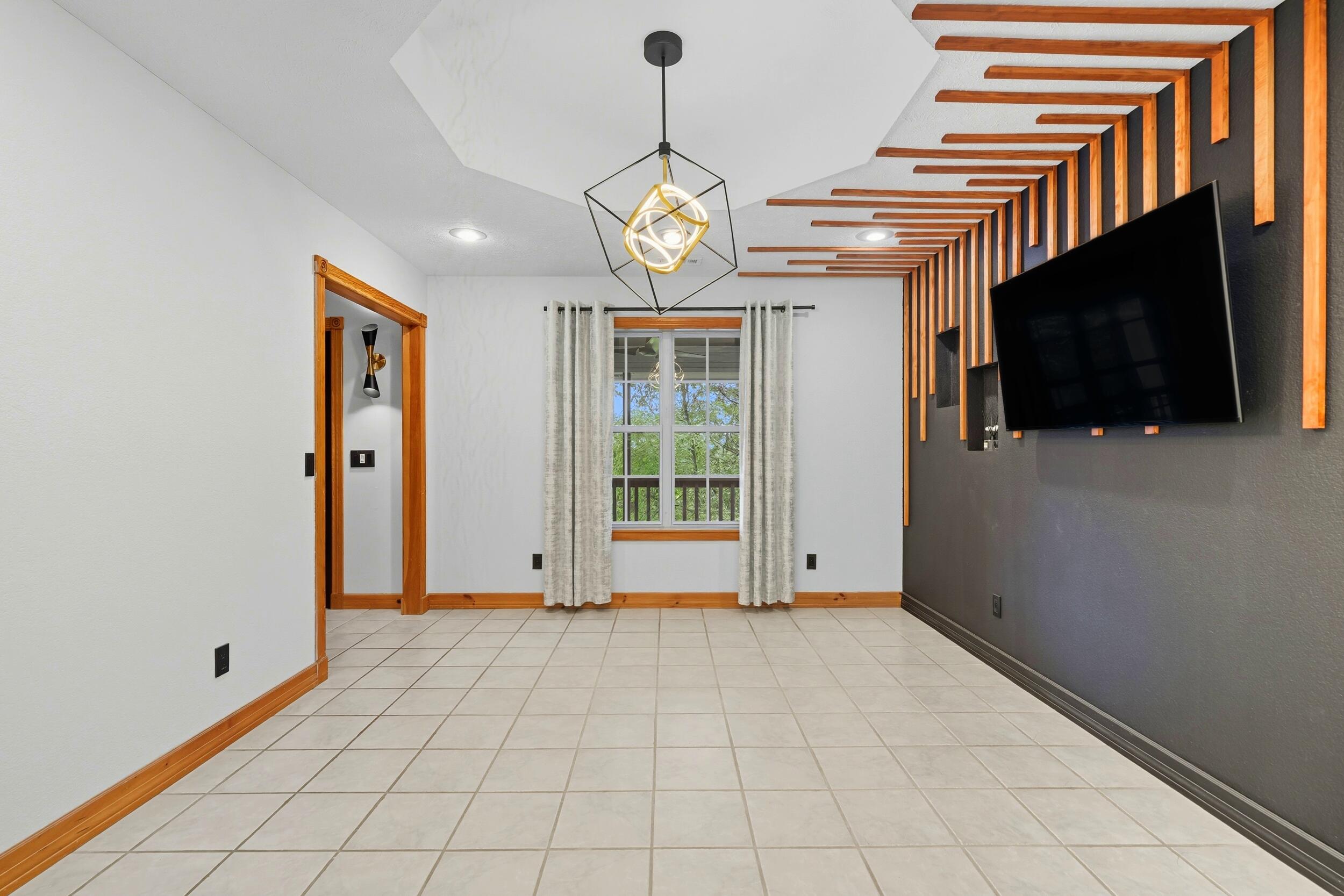 365 Plaza Drive Property Photo 18