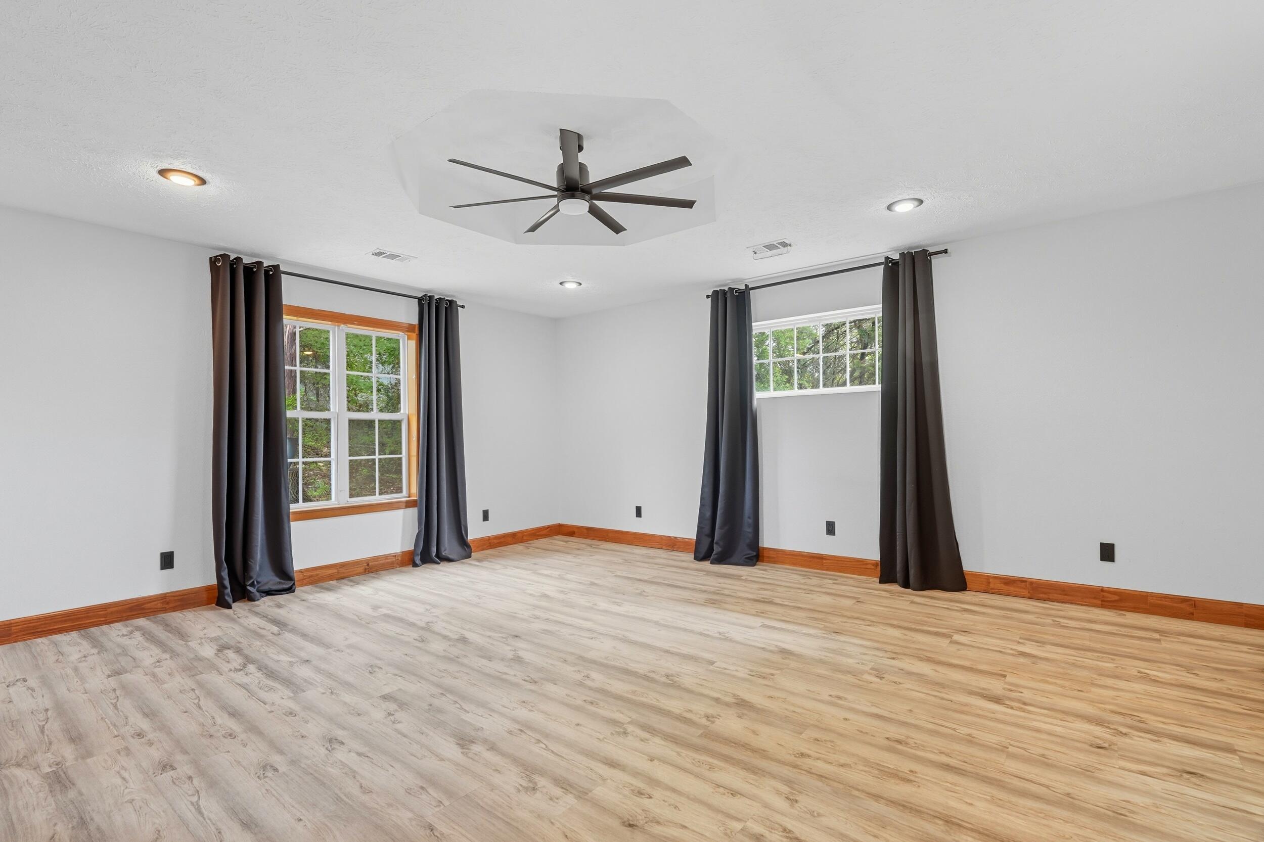 365 Plaza Drive Property Photo 20