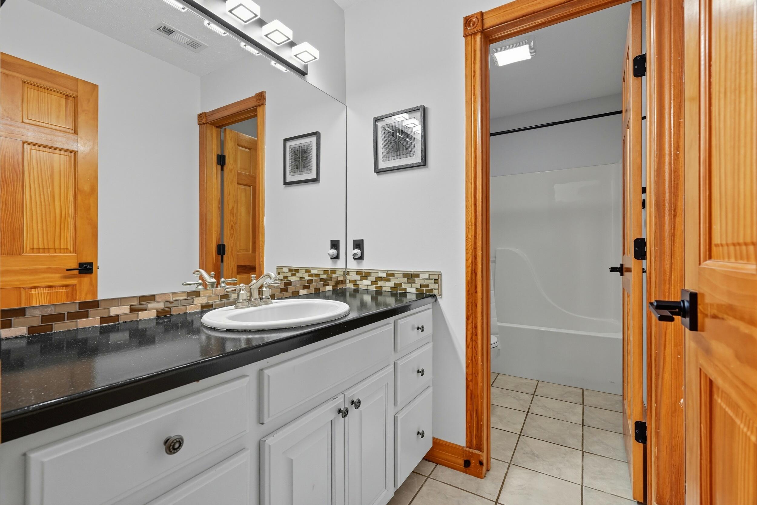 365 Plaza Drive Property Photo 27