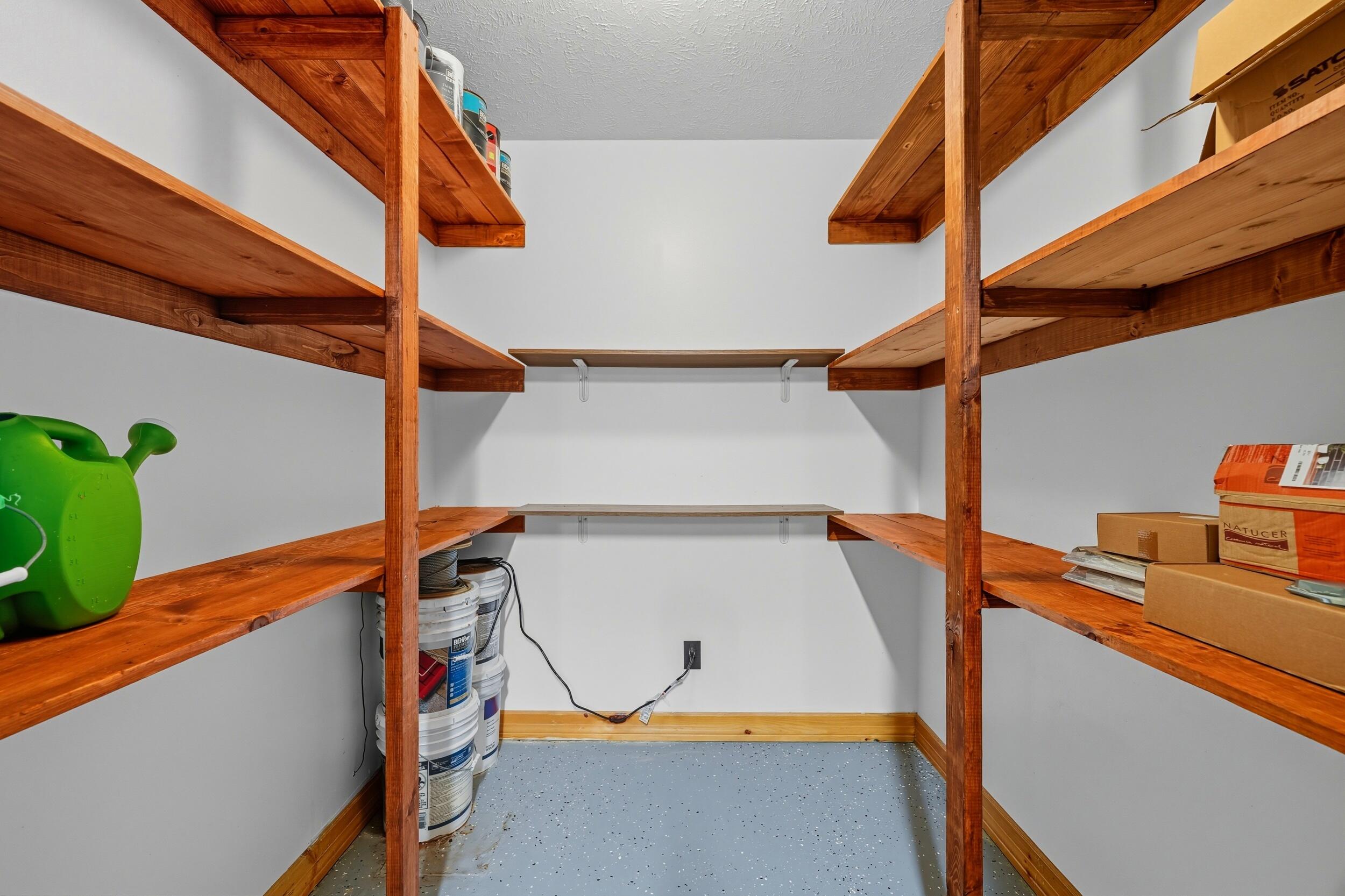 365 Plaza Drive Property Photo 34