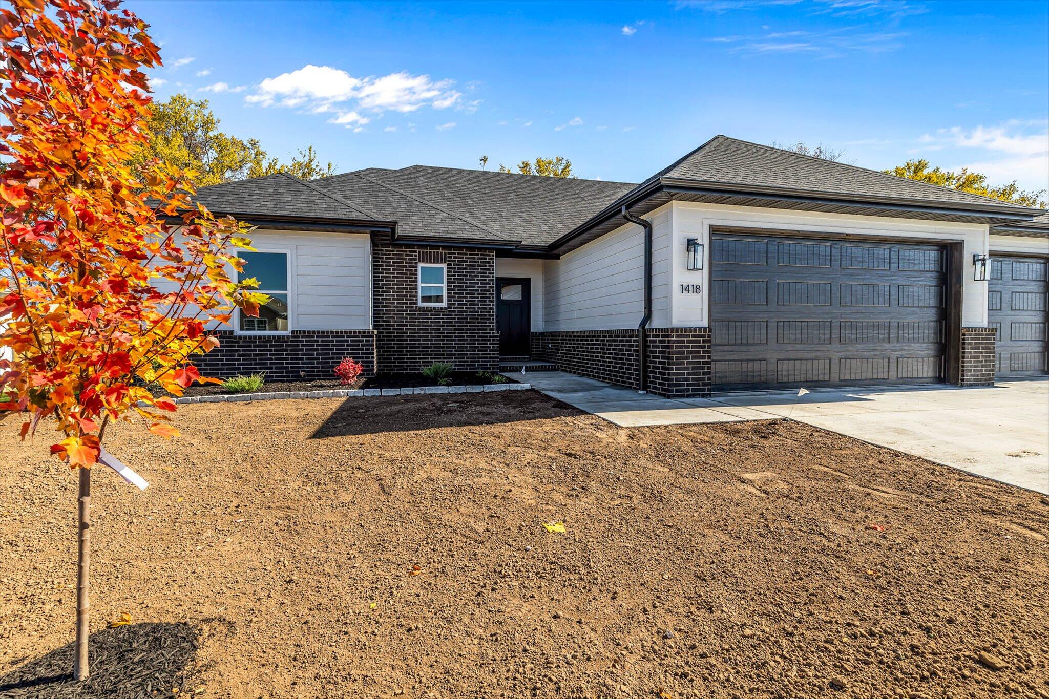 1418 North Collins Drive Property Photo 4