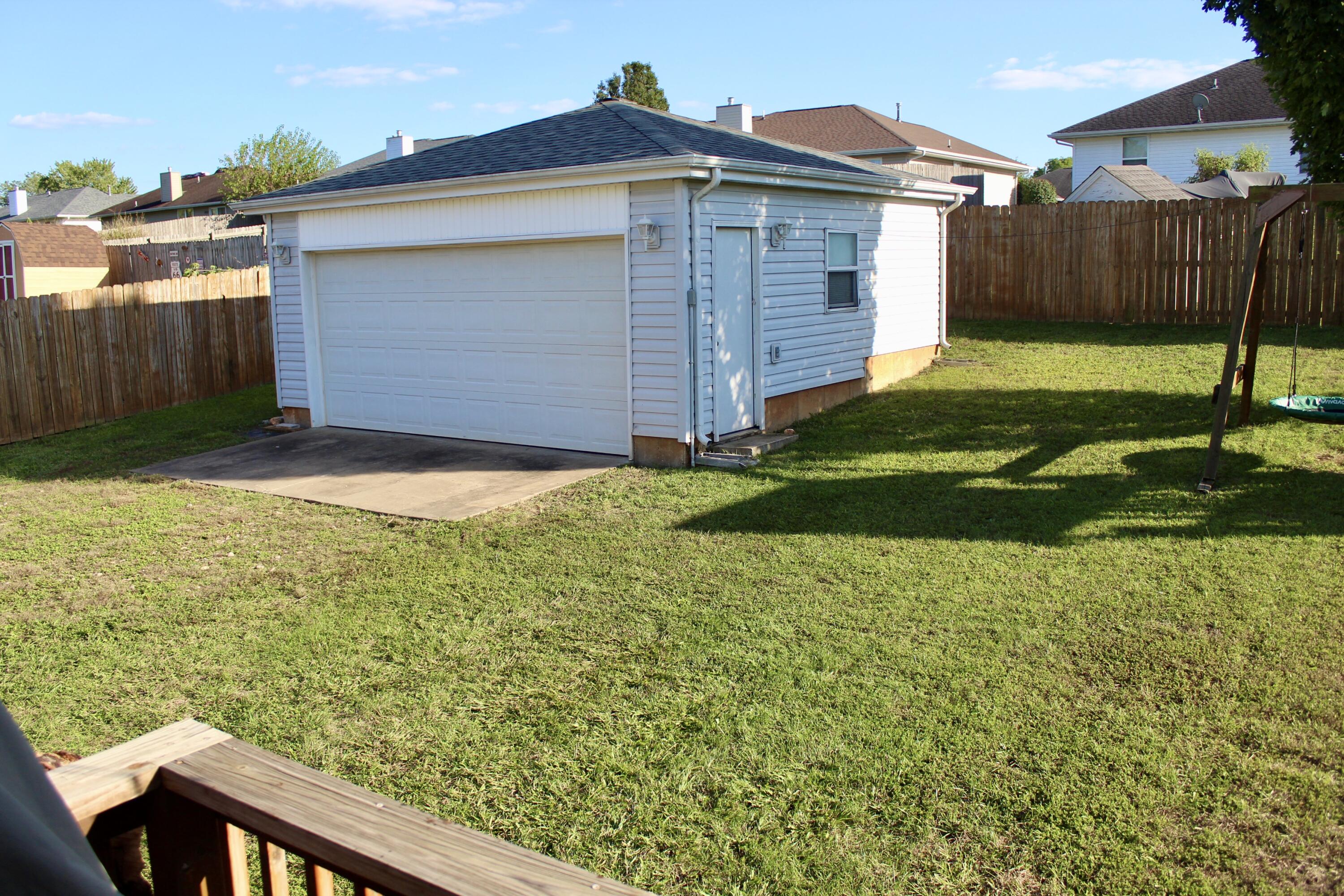 3840 West Overland Street Property Photo 2