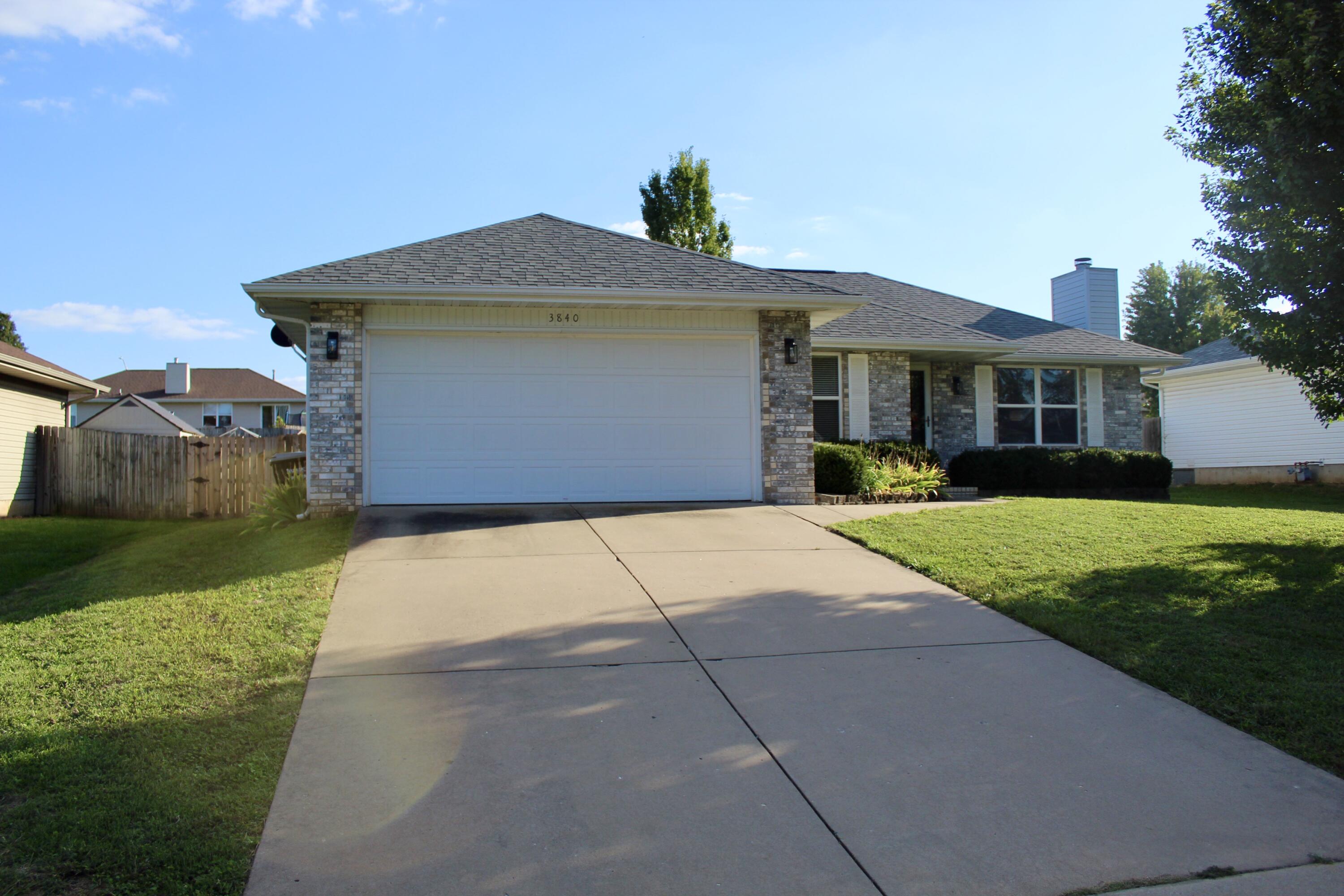 3840 West Overland Street Property Photo 4