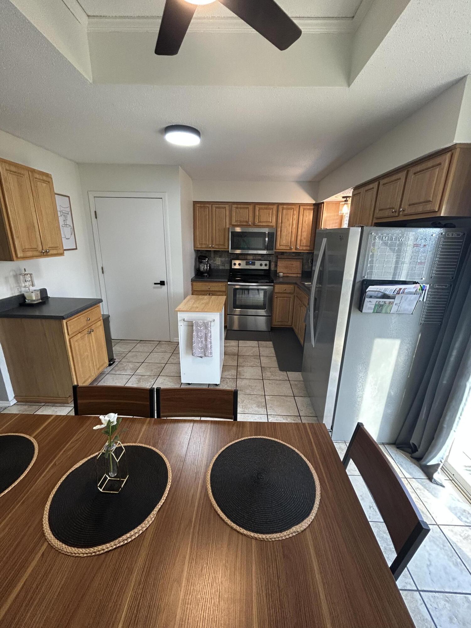 3840 West Overland Street Property Photo 10