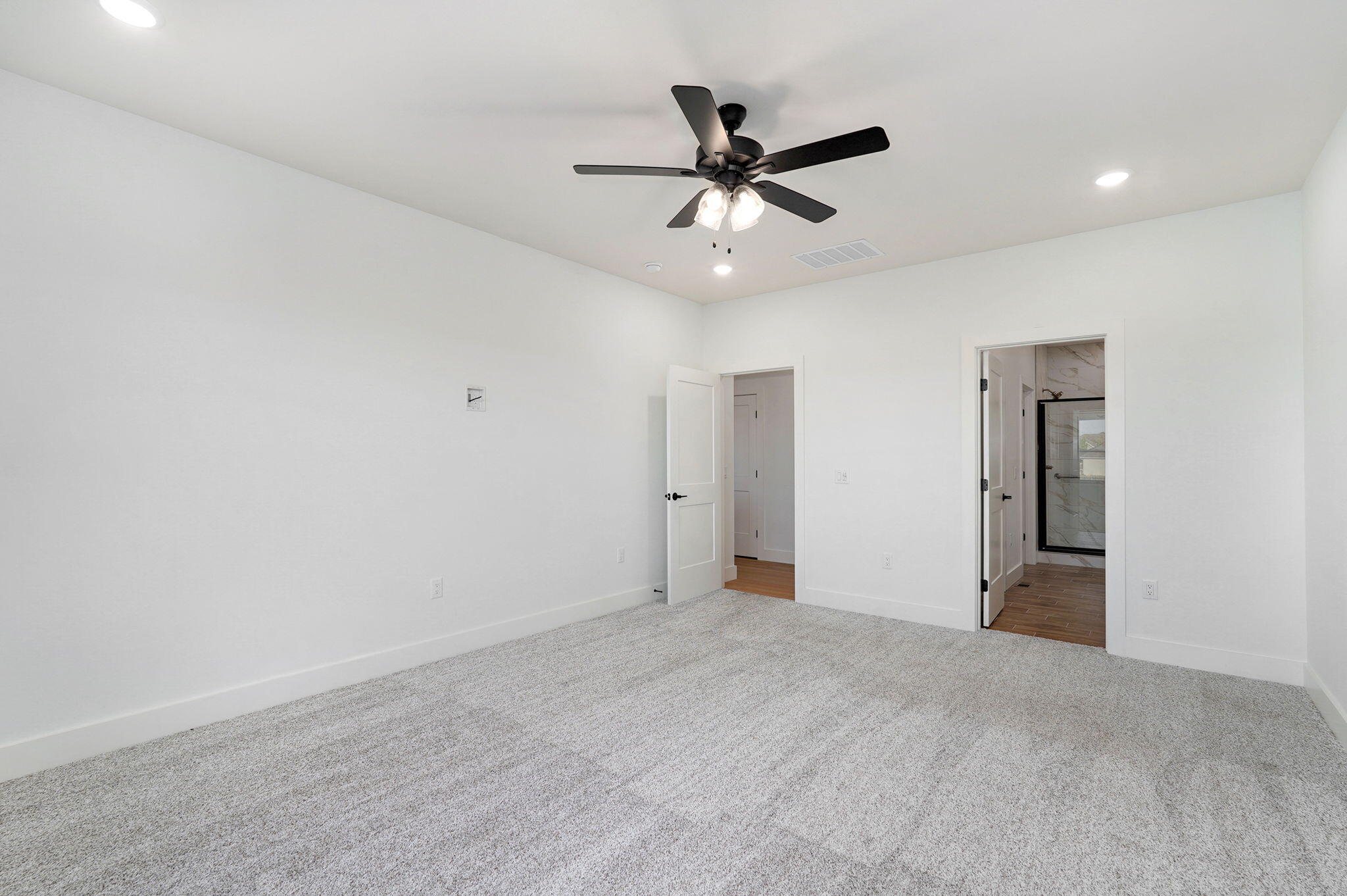 679 North Fox Hill Circle Property Photo 15