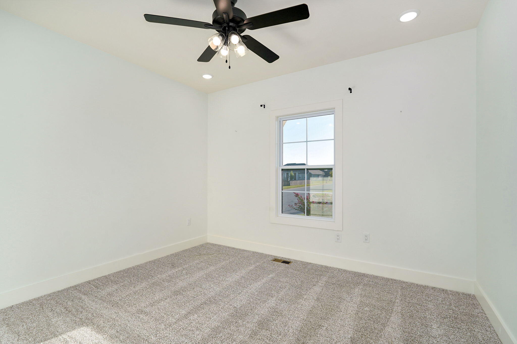 679 North Fox Hill Circle Property Photo 26