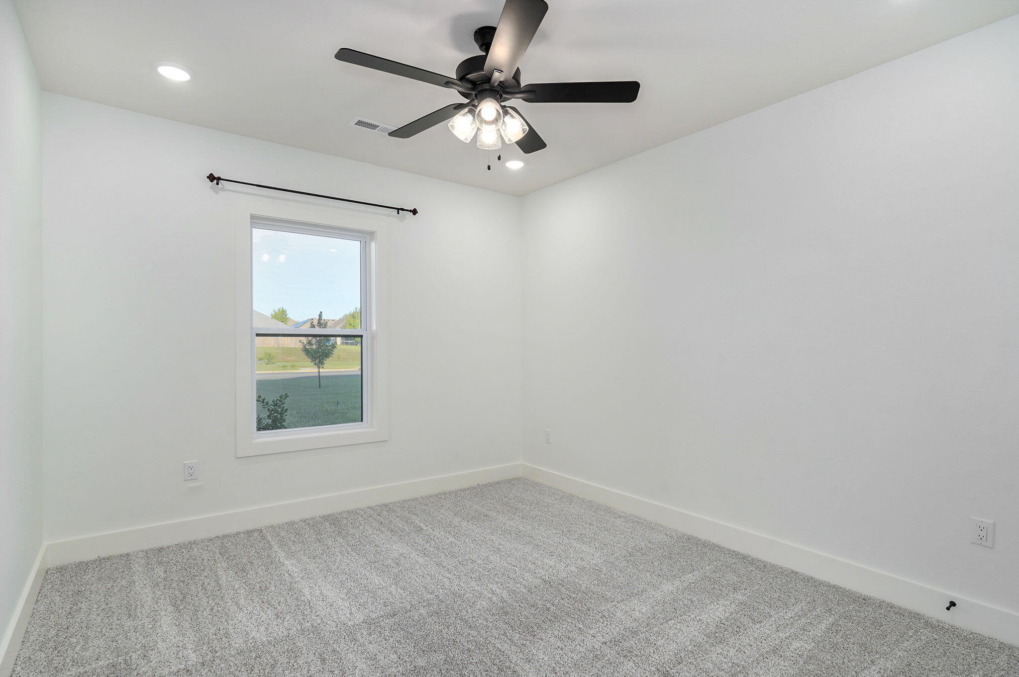 679 North Fox Hill Circle Property Photo 36