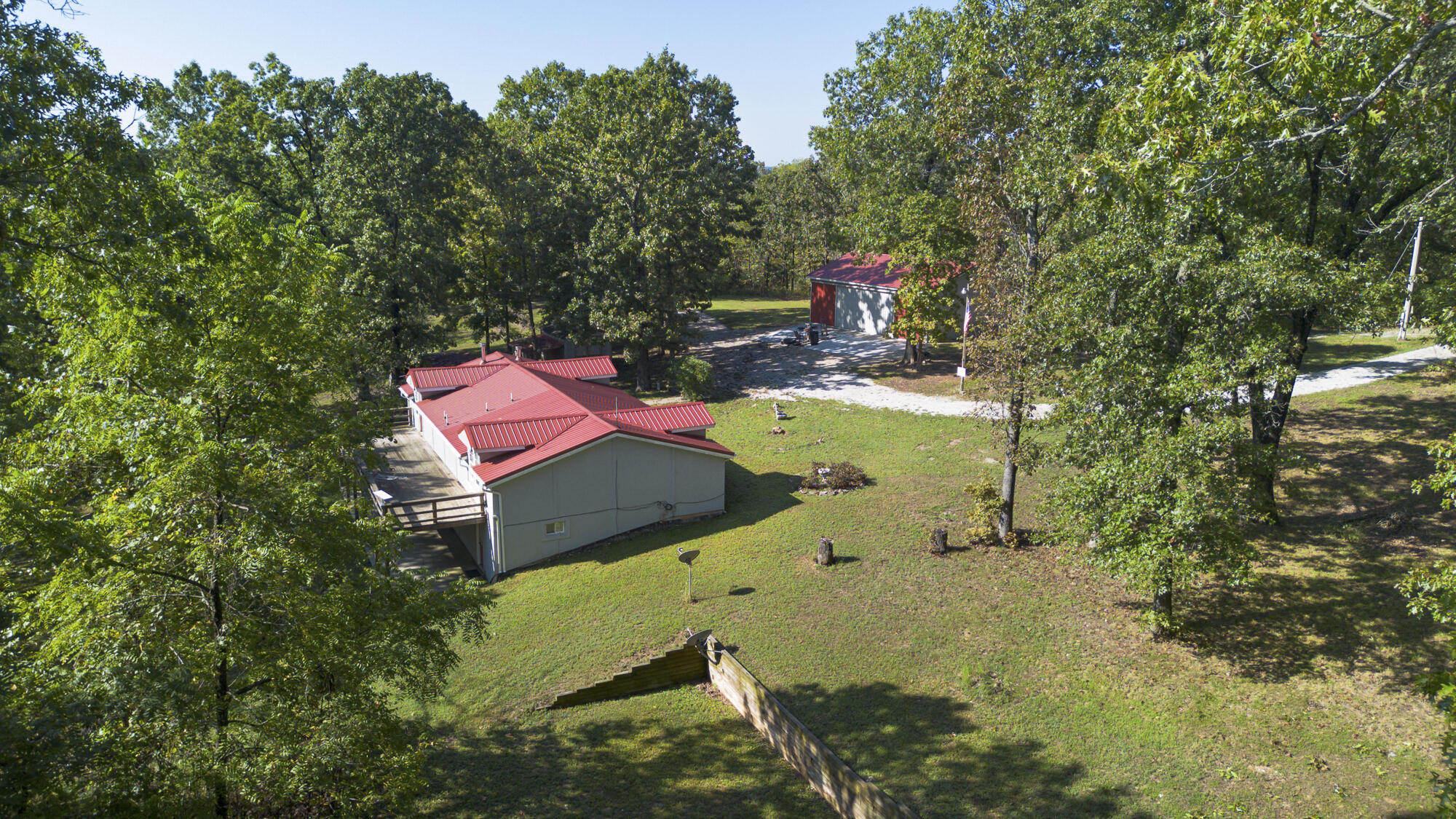 8 Dallion Ford Lane Property Photo 4