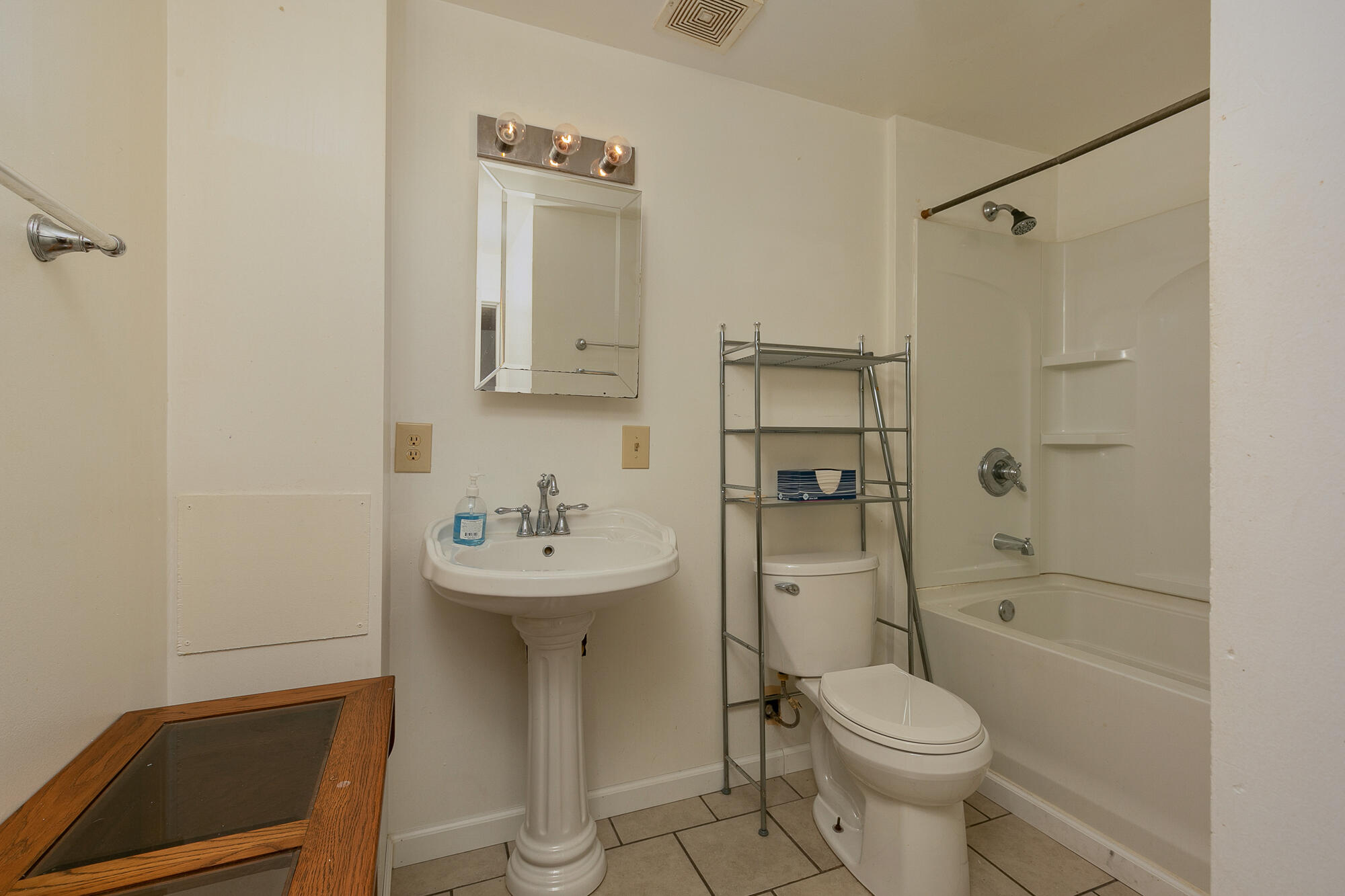 8 Dallion Ford Lane Property Photo 24