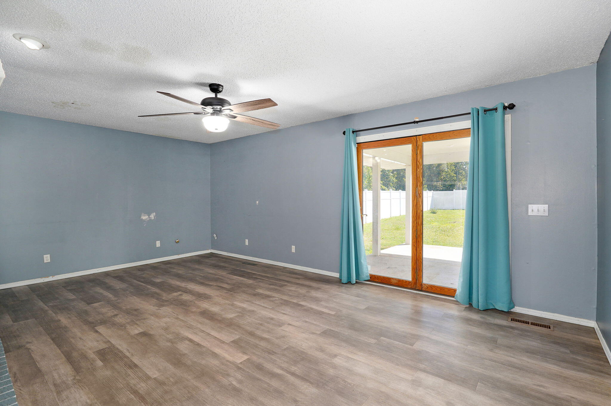 334 Southern Hills Lane Property Photo 10