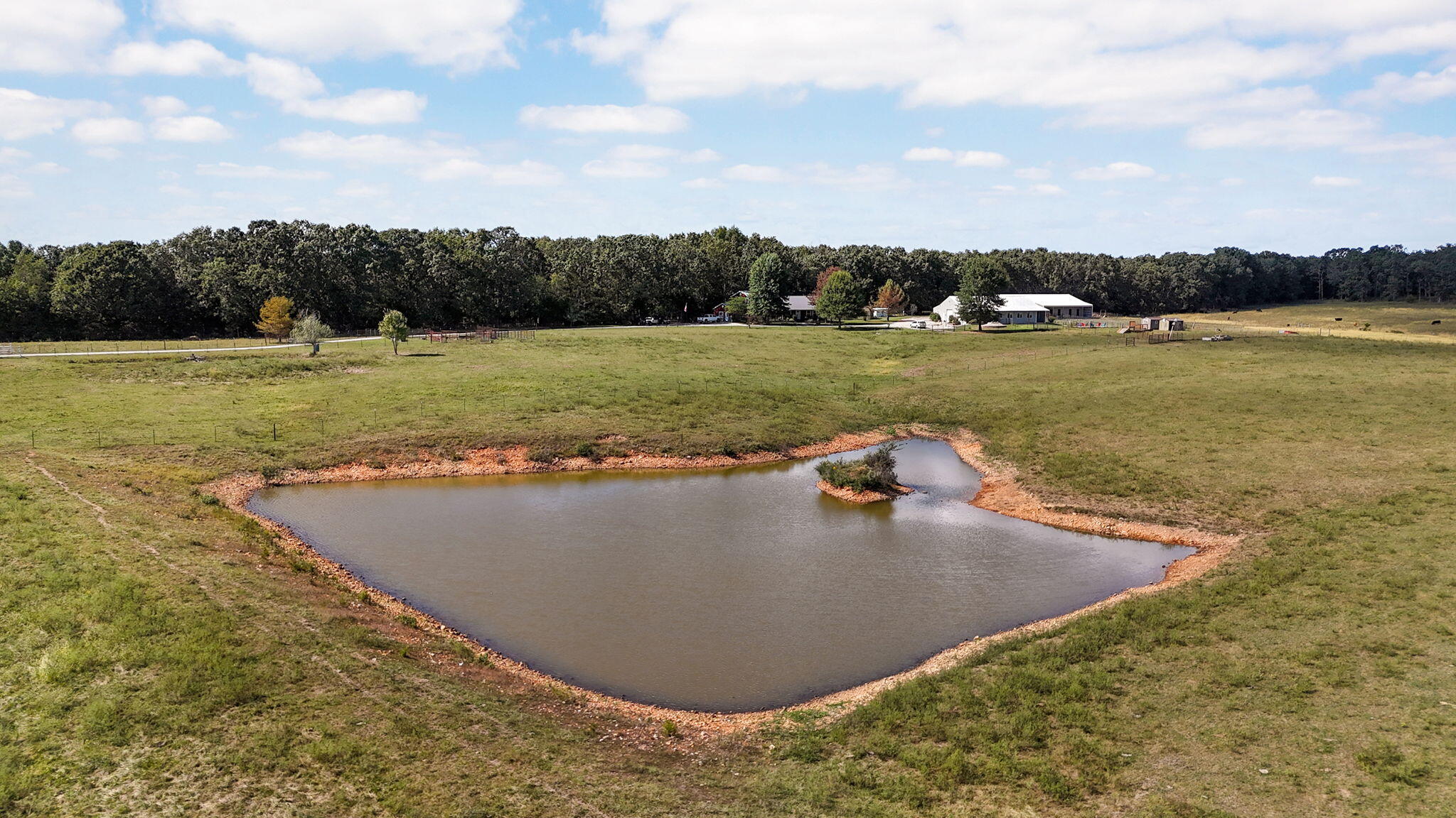 703 Mockingbird Road Property Photo 9