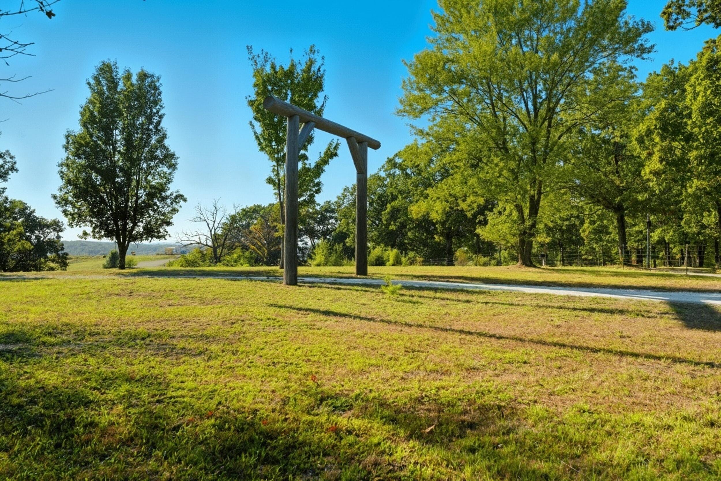 2024 Dogwood Tree Road Property Photo 6