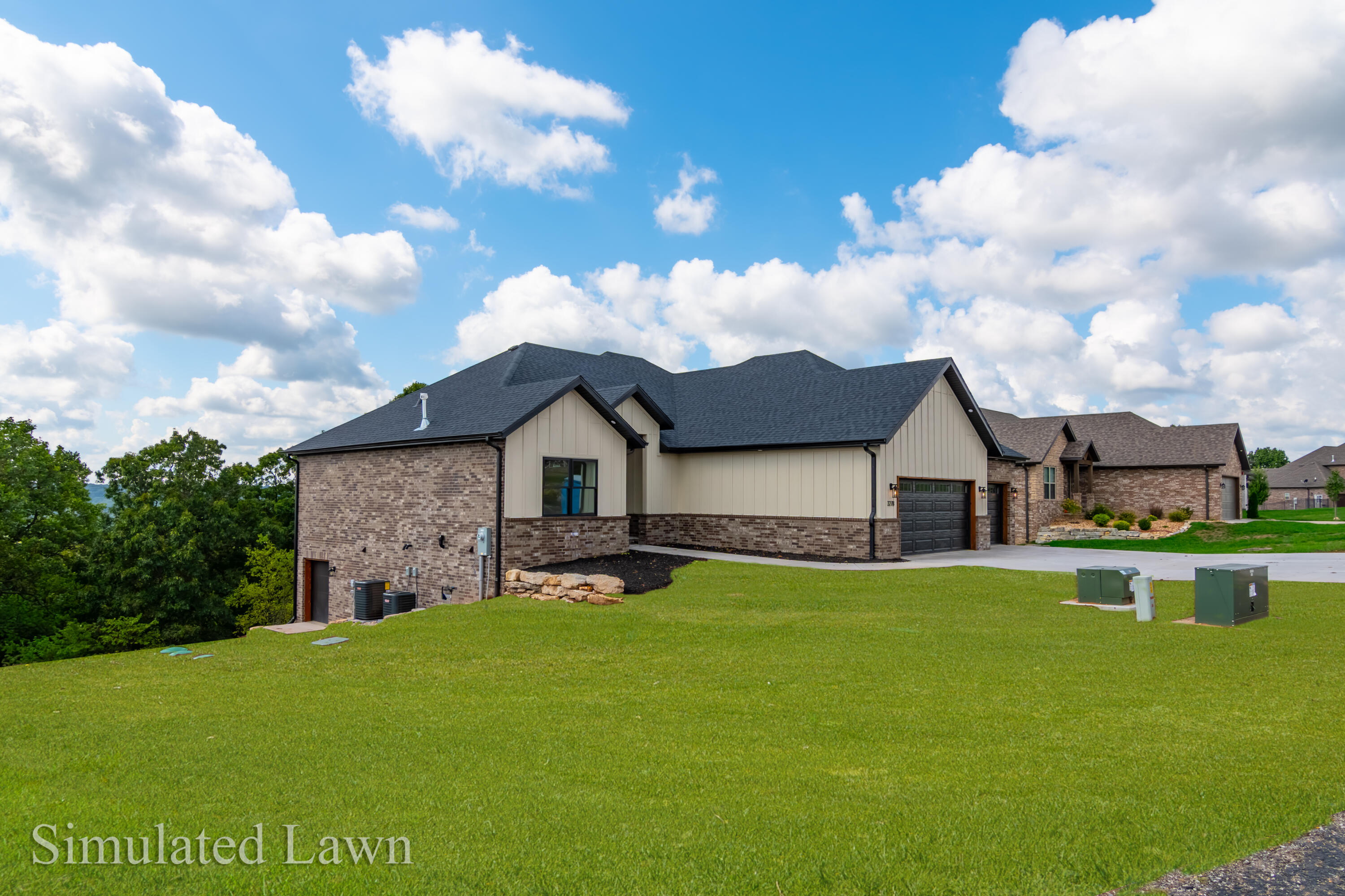 327 Sunset Drive Property Photo 5