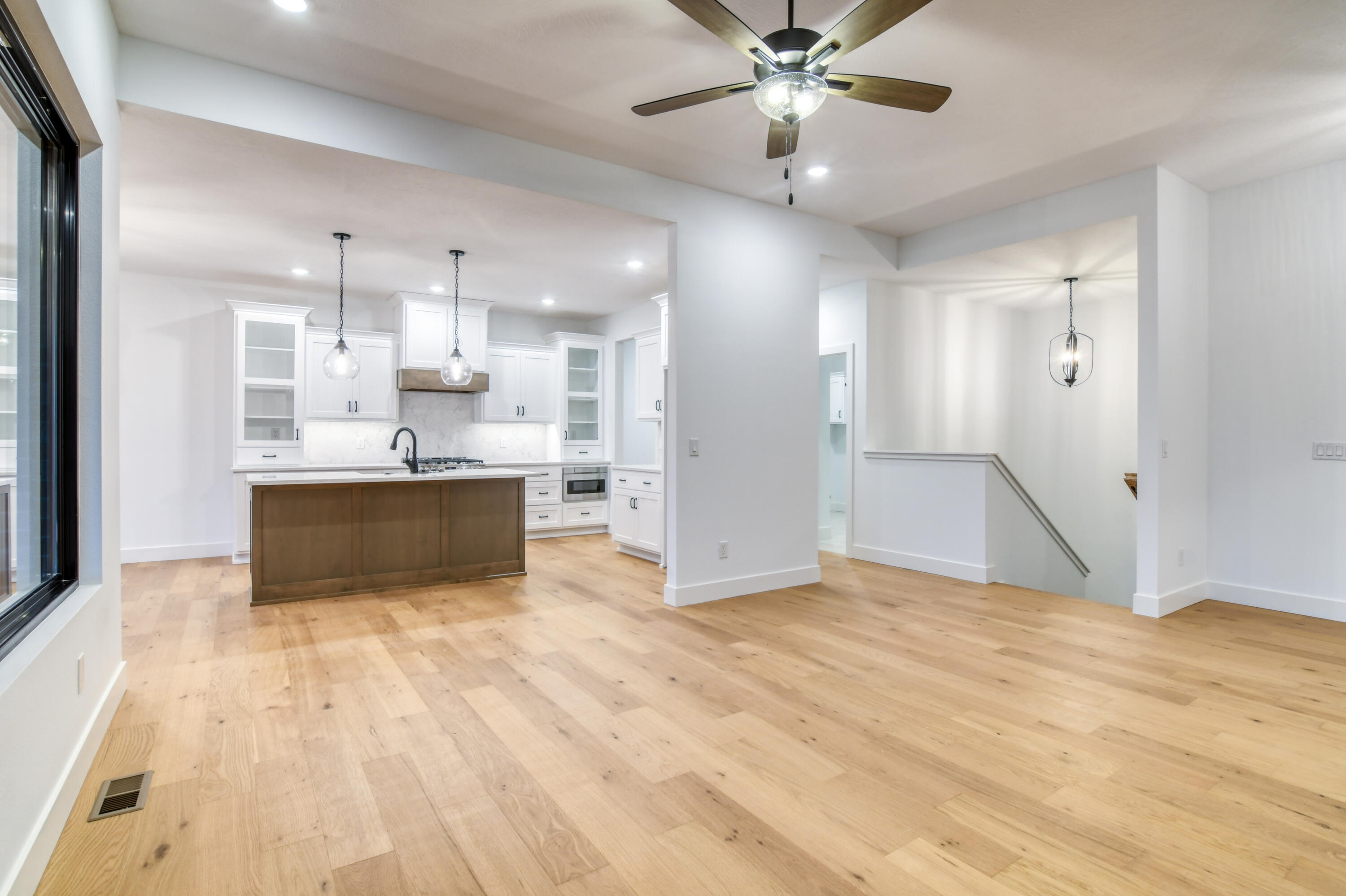 327 Sunset Drive Property Photo 11