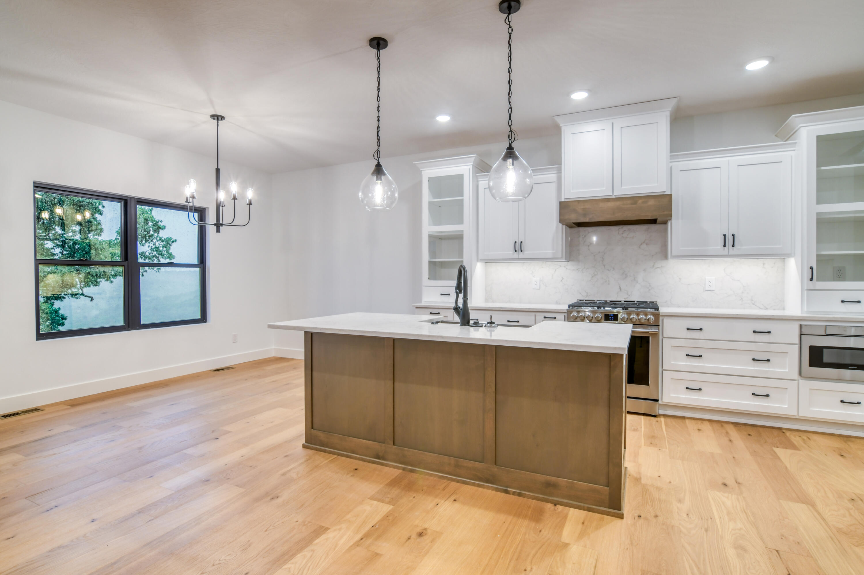 327 Sunset Drive Property Photo 16