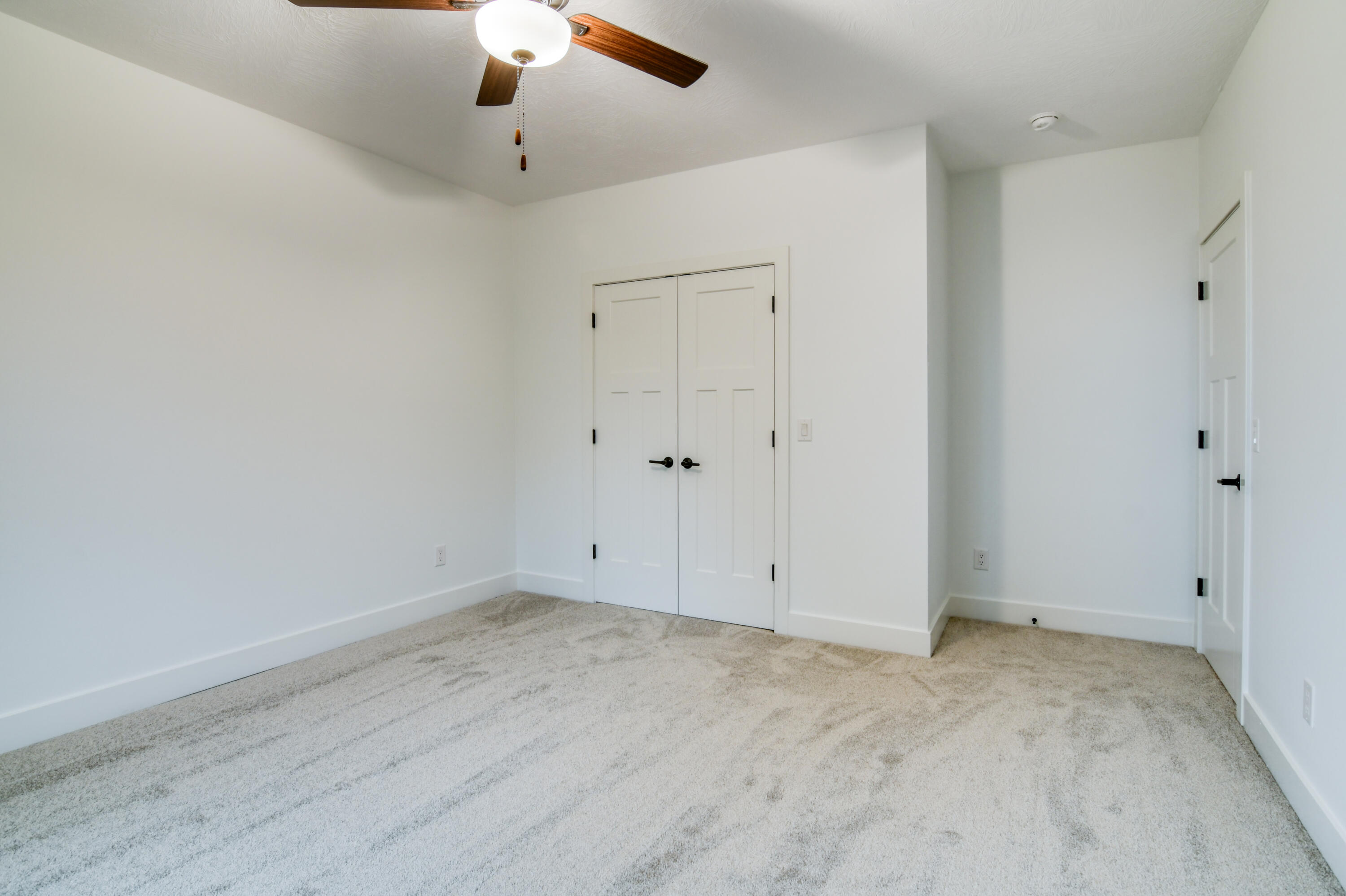 327 Sunset Drive Property Photo 38